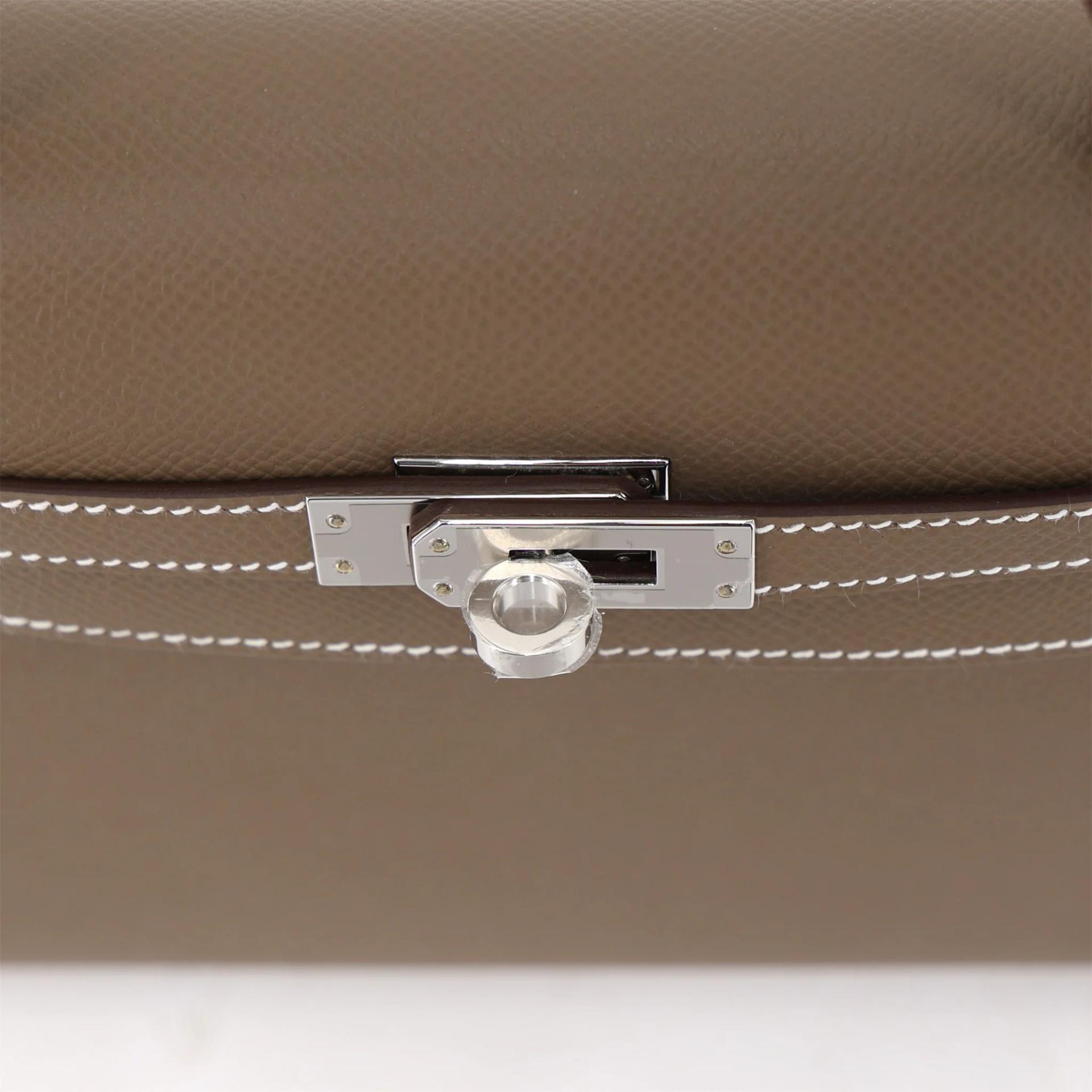 Brand New ( Rank N ) HERMÈS Kelly 25 Sellier Etoupe (18) Epsom Palladium hardware G (2026) - 9