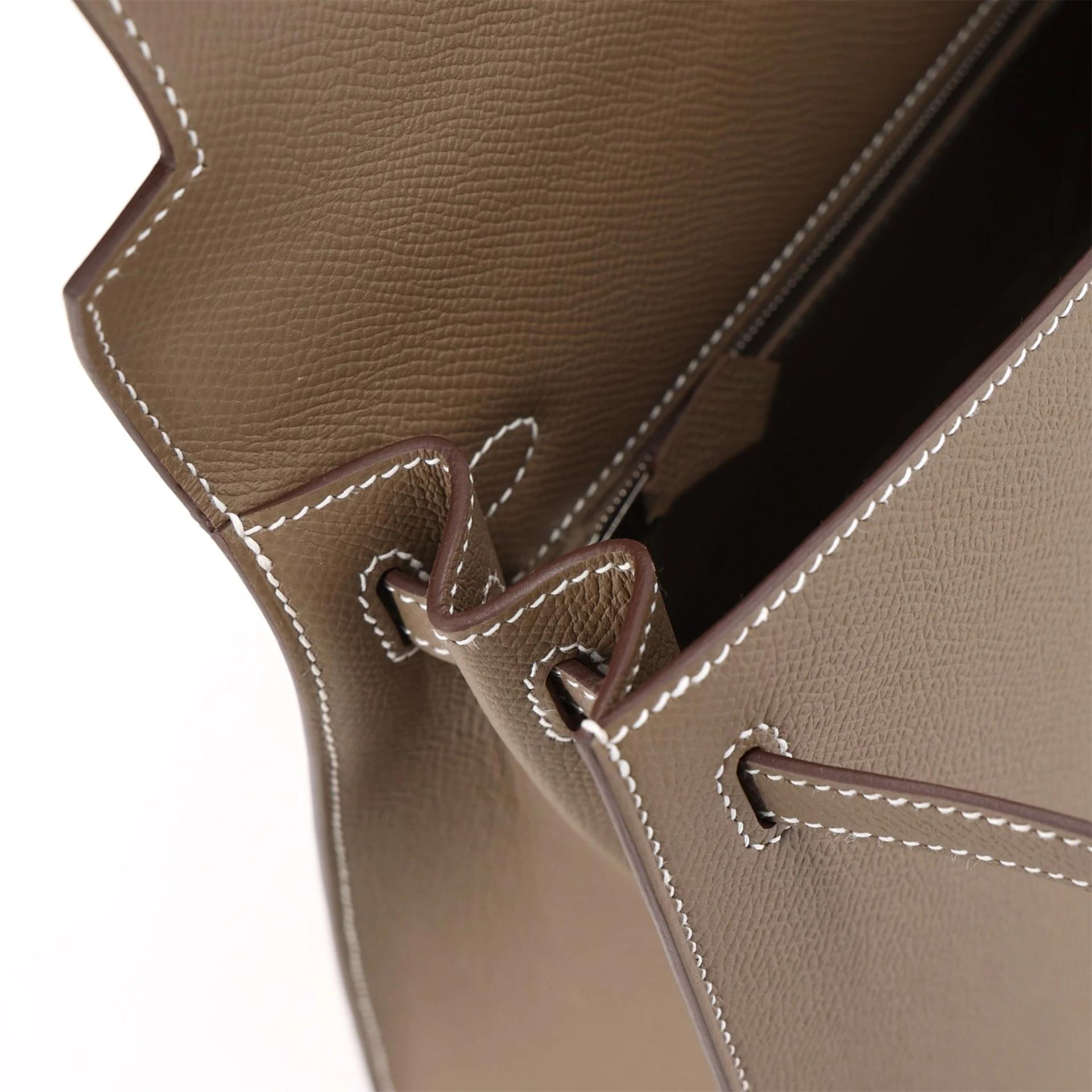Brand New ( Rank N ) HERMÈS Kelly 25 Sellier Etoupe (18) Epsom Palladium hardware G (2026) - 12