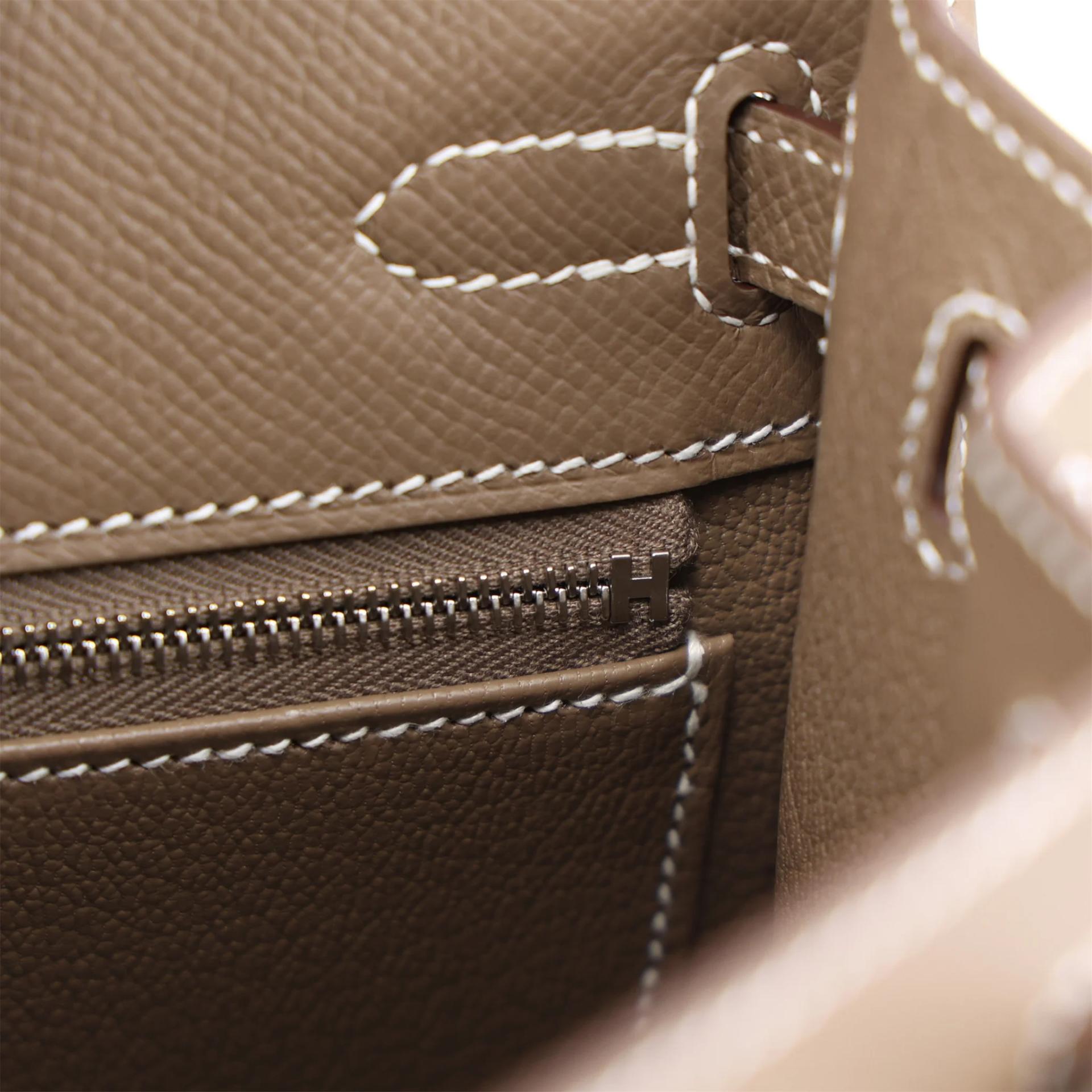 Brand New ( Rank N ) HERMÈS Kelly 25 Sellier Etoupe (18) Epsom Palladium hardware G (2026) - 15