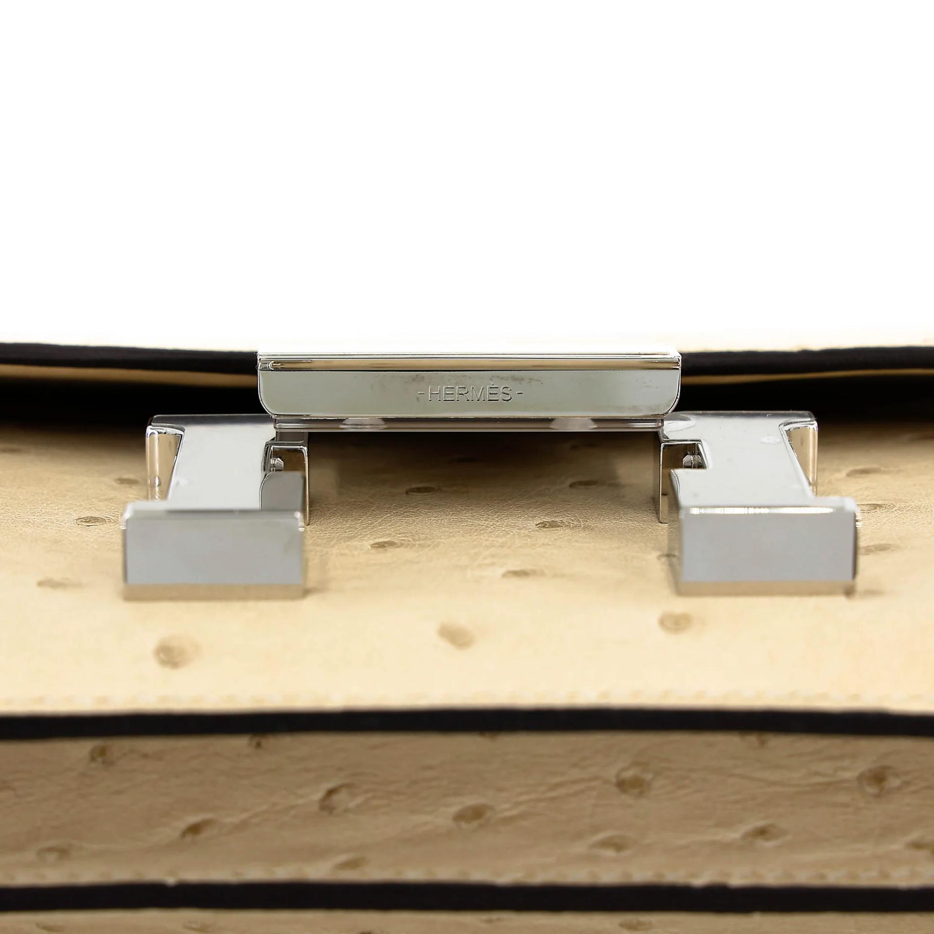 Excellent ( Rank SA ) HERMÈS Constance Mini 19 Mirror Parchemin (3C) Ostrich Palladium hardware U (2022) - 9
