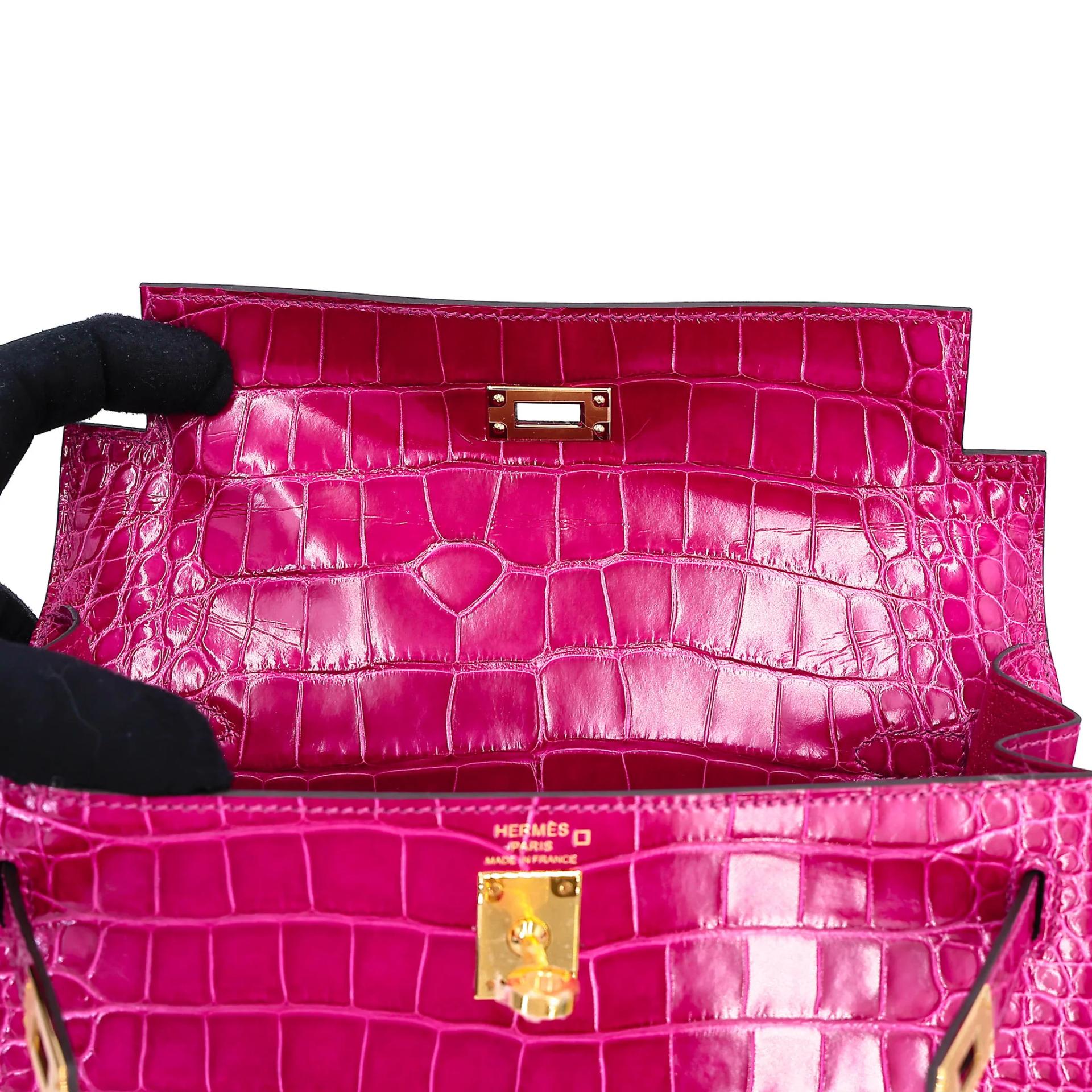Brand New ( Rank N ) HERMÈS Kelly 25 Sellier Rose Scheherazade (J5) Shiny Alligator Gold hardware K (2025) - 12