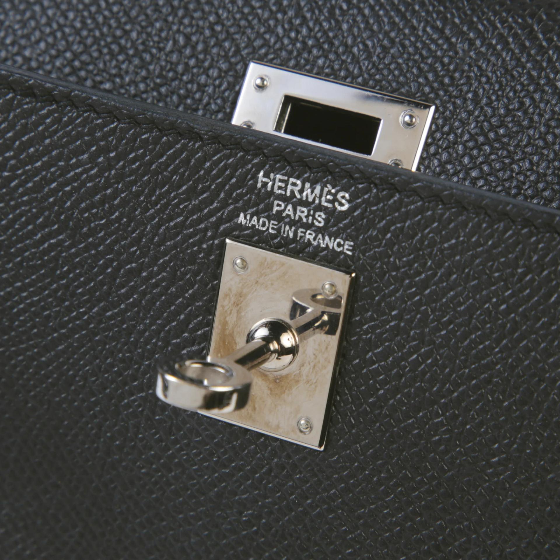 Very Good ( Rank A) HERMÈS Kelly 25 Sellier Noir (89) Epsom Palladium hardware A (2017) - 9