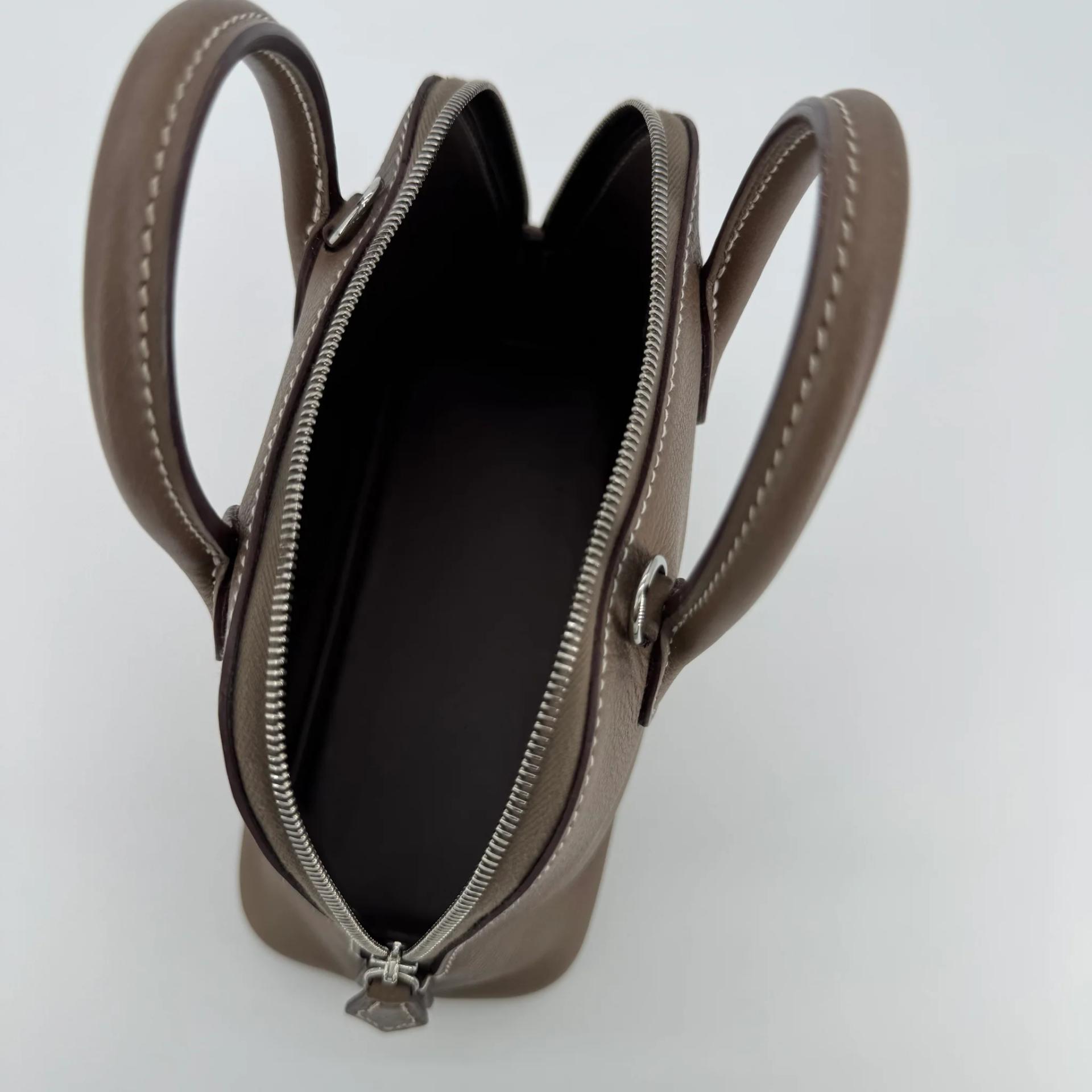 Excellent ( Rank SA ) HERMÈS Mini Bolide 1923 Etoupe (18) Evercolor Palladium hardware B (2023) - 20