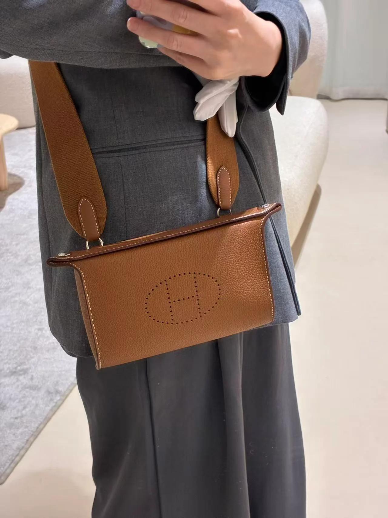 Excellent ( Rank SA ) HERMÈS Videpoches bag Gold (37) Togo Palladium hardware W (2024) - 5