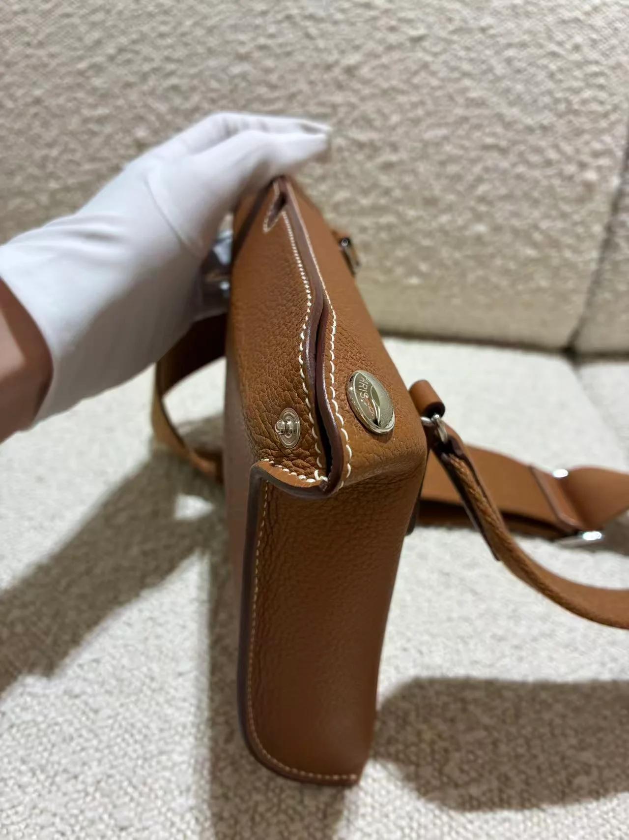 Excellent ( Rank SA ) HERMÈS Videpoches bag Gold (37) Togo Palladium hardware W (2024) - 18