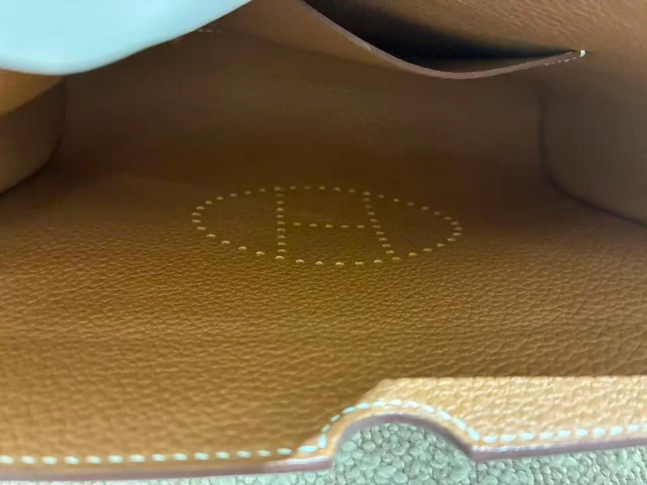 Excellent ( Rank SA ) HERMÈS Videpoches bag Gold (37) Togo Palladium hardware W (2024) - 16