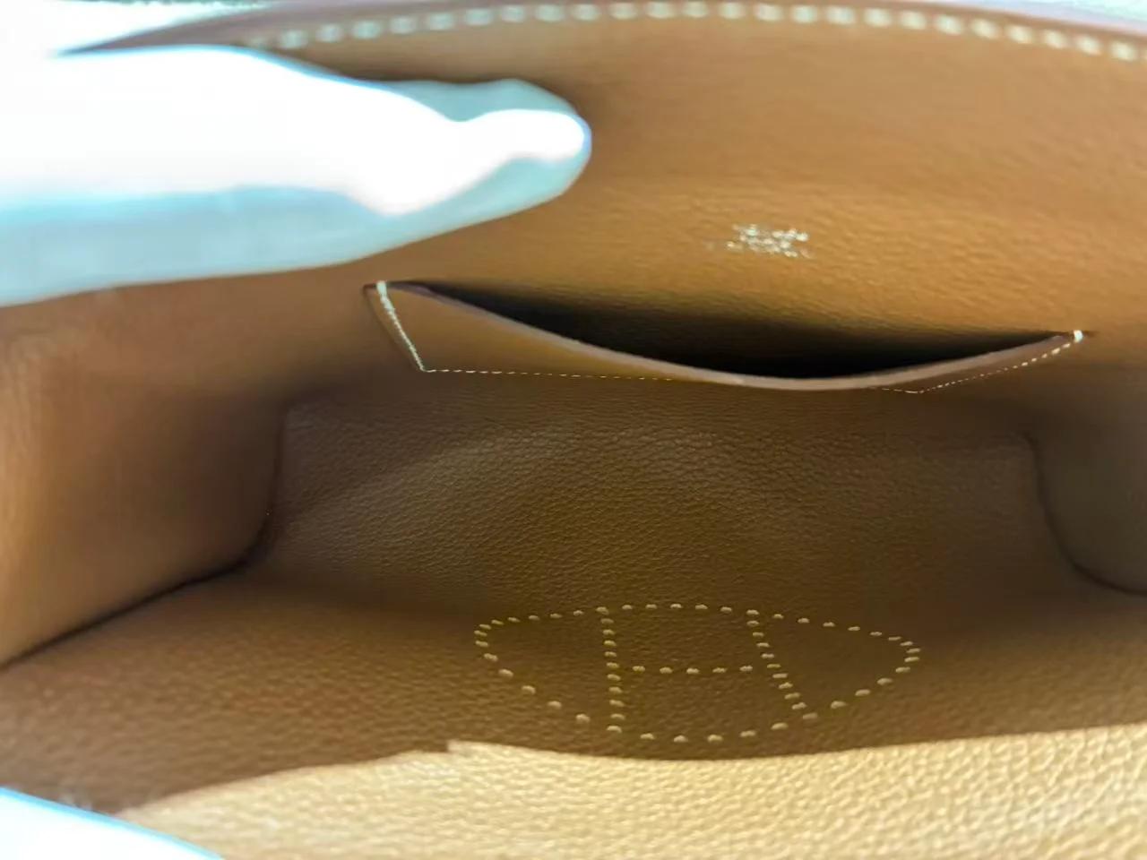 Excellent ( Rank SA ) HERMÈS Videpoches bag Gold (37) Togo Palladium hardware W (2024) - 13