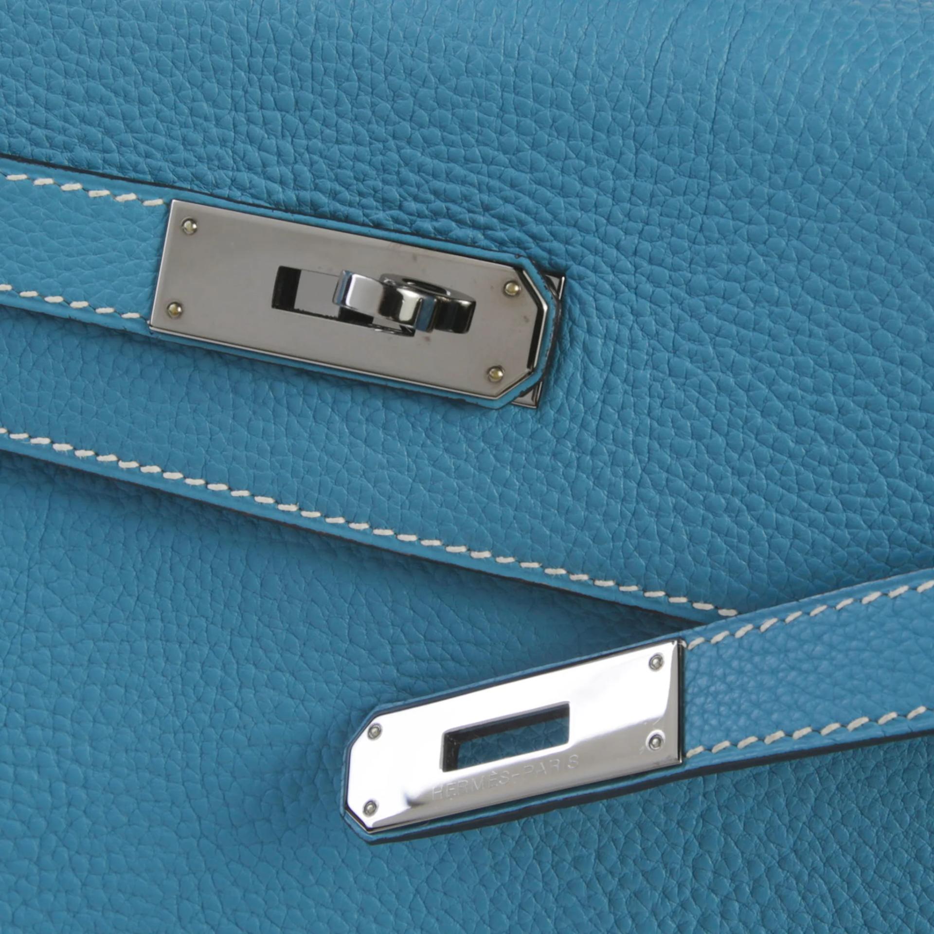 Excellent ( Rank SA ) HERMÈS Kelly 32 Verso Bleu Jean (75) Noir (89) Togo Ruthenium hardware Square J (2006) - 8