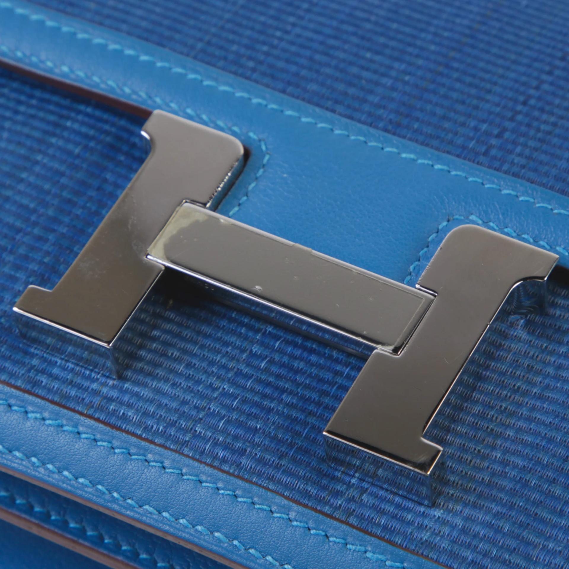 Very Good ( Rank A) HERMÈS Limited Edition Constance Mini Mykonos (7Q) Swift Crinoline Palladium hardware Square P (2012) - 8