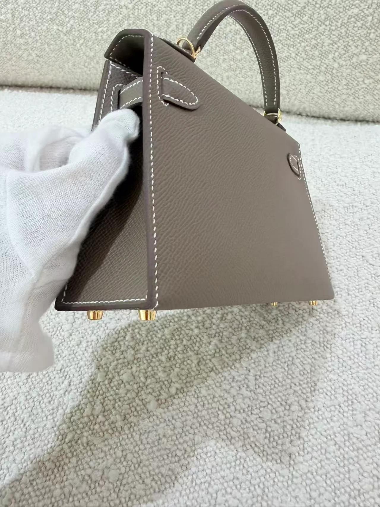 Brand New ( Rank N ) HERMÈS Mini Kelly II Etoupe (18) Epsom Gold hardware G (2026) - 14