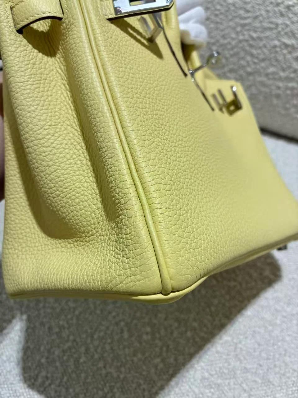 未使用保存品 HERMÈS 愛馬仕 Birkin 25 1Z 小雞黃 Jaune Poussin Togo小牛皮 銀扣 B刻 2023年 - 14