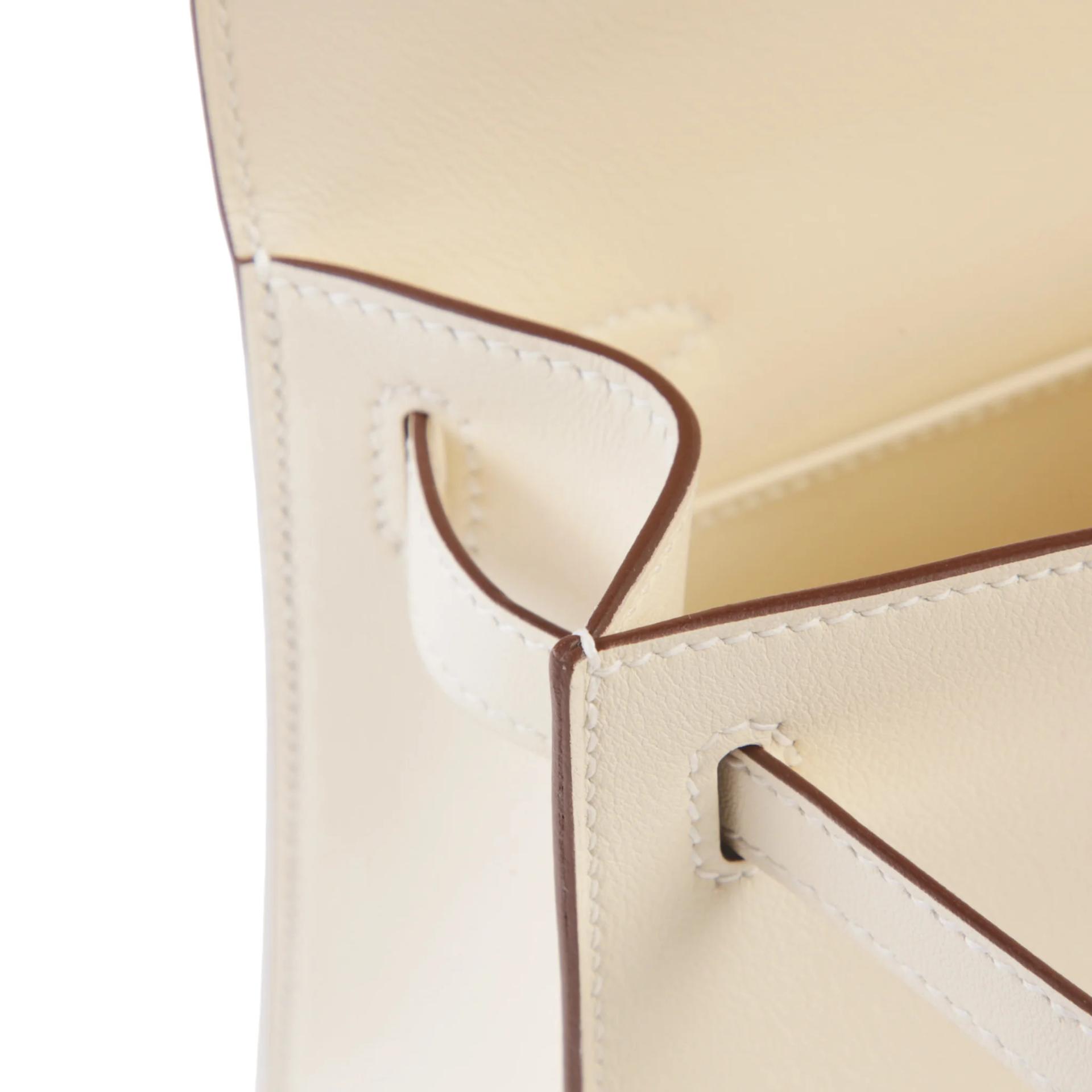 全新 HERMÈS 愛馬仕 Kelly Pochette I2 奶油白 Nata Swift牛皮 銀扣 K刻 2025年 - 13