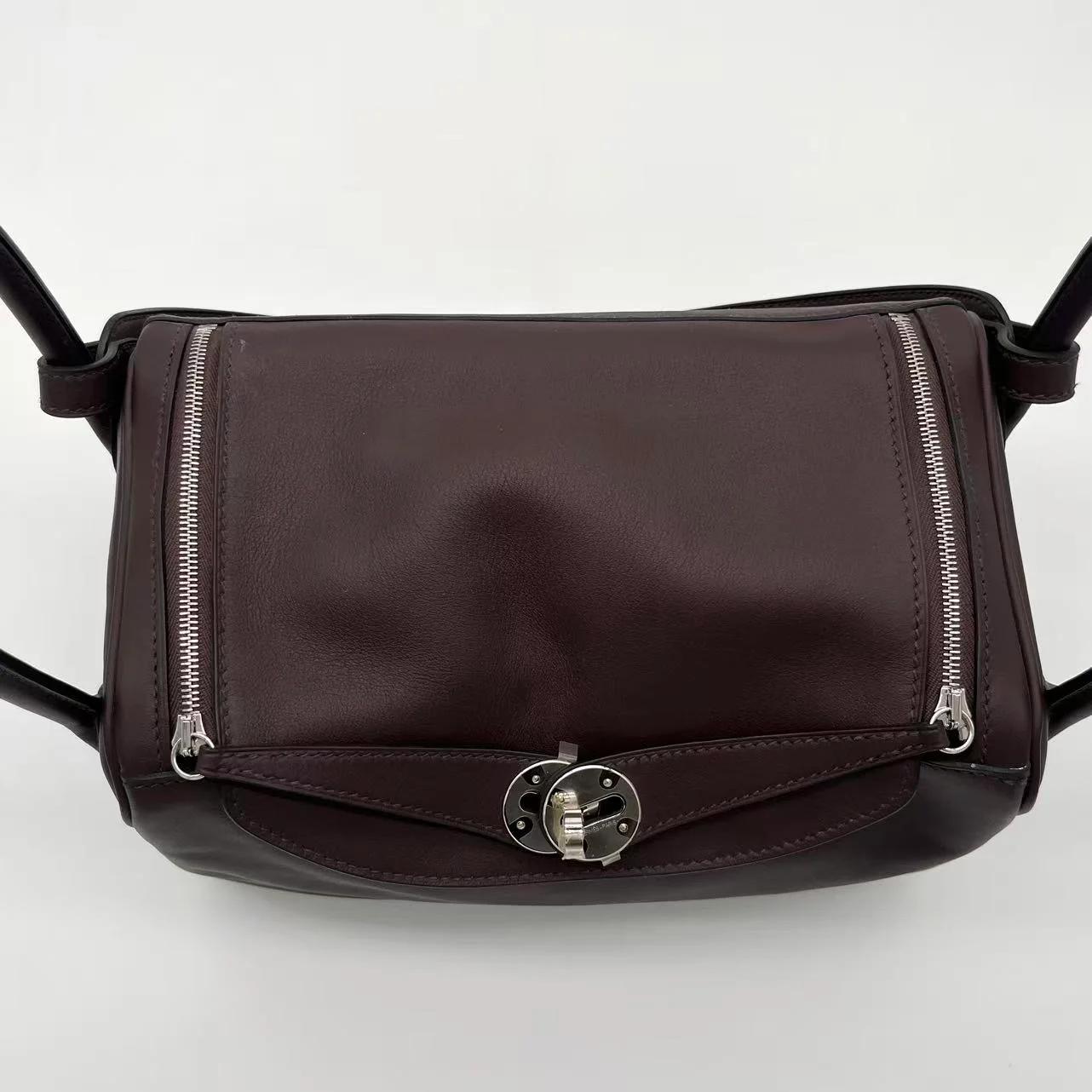 Very Good ( Rank A) HERMÈS Lindy 26 Verso Rouge Sellier (0G) Rose Azalee (8W) Swift Palladium hardware U (2022) - 13