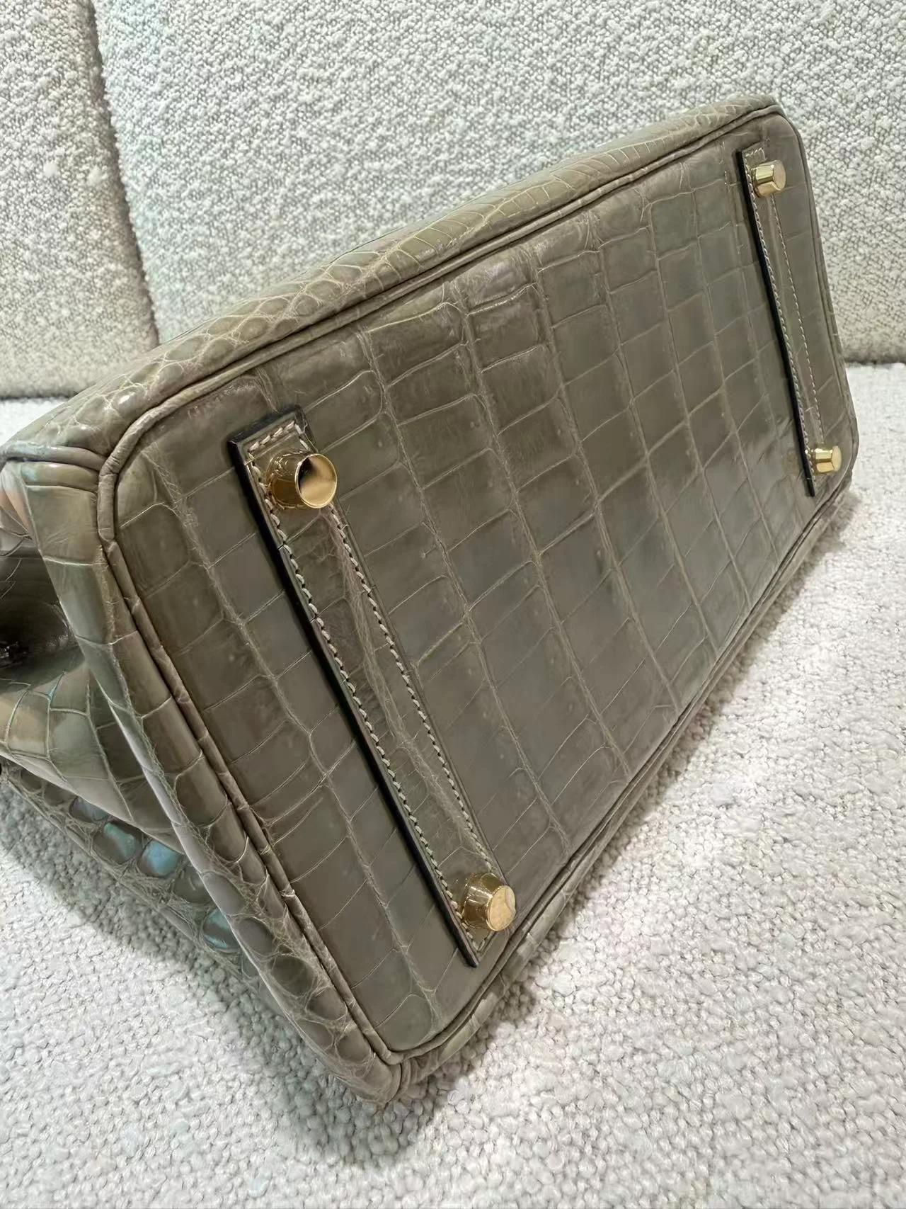 Very Good ( Rank A) HERMÈS Birkin 30 Gris Tourterelle (81) Shiny Niloticus Crocodile Gold hardware X (2016) - 21