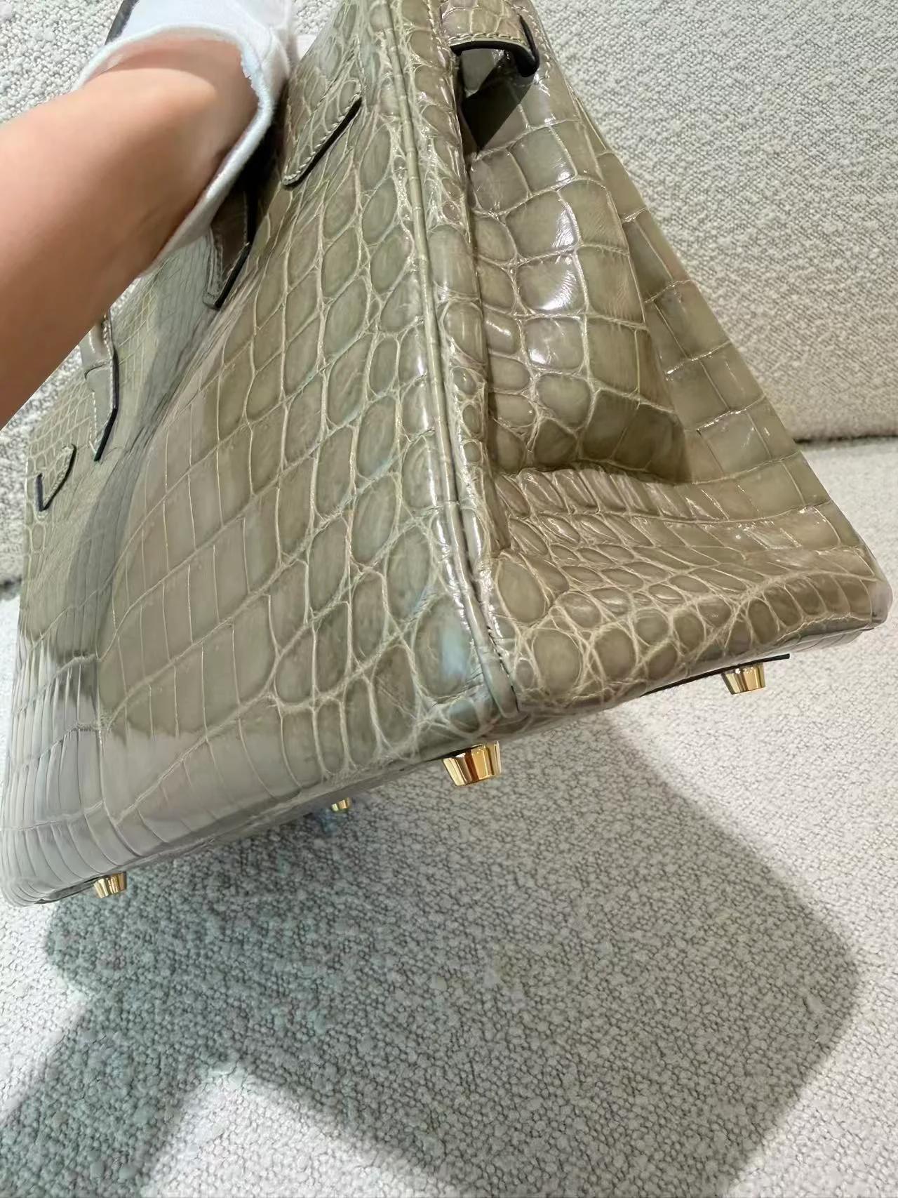 Very Good ( Rank A) HERMÈS Birkin 30 Gris Tourterelle (81) Shiny Niloticus Crocodile Gold hardware X (2016) - 17