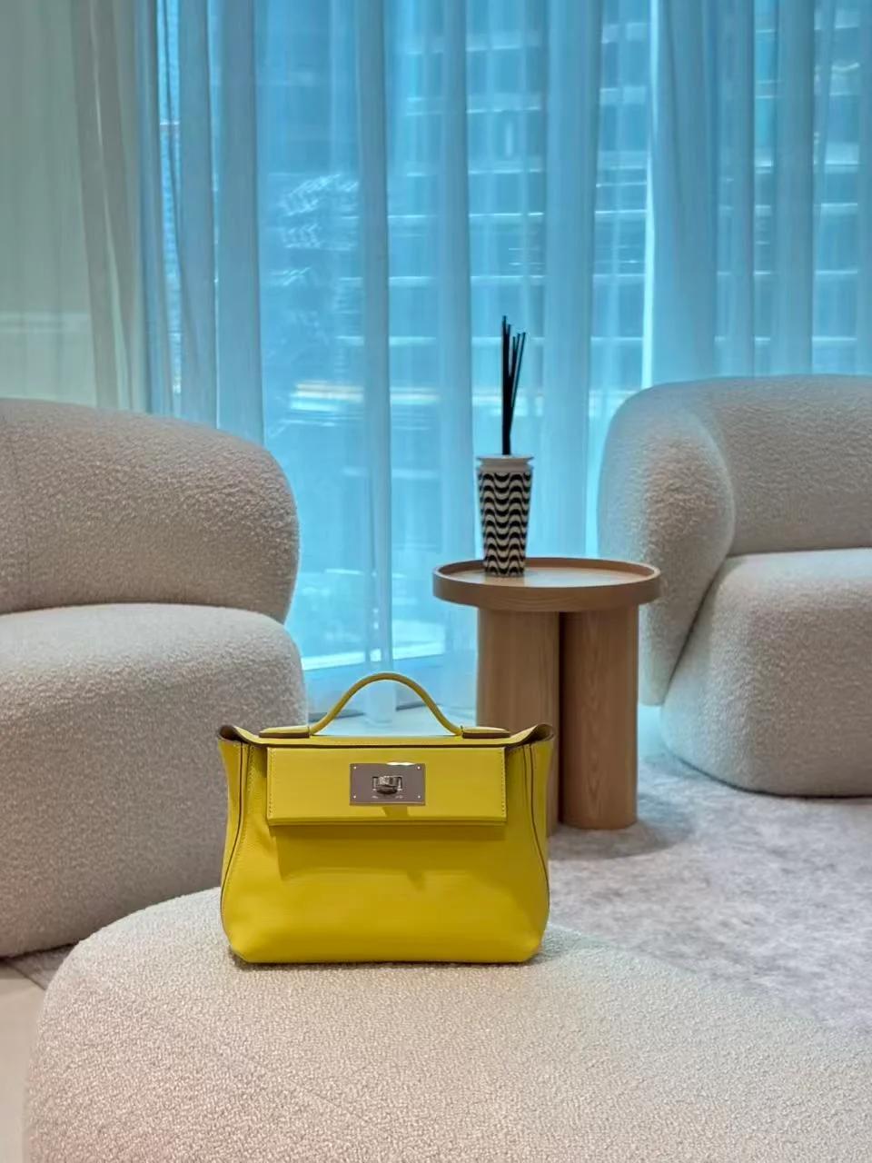Excellent ( Rank SA ) HERMÈS 24/24 - 21 mini Lime (9R) Evercolor Swift Palladium hardware B (2023) - 3