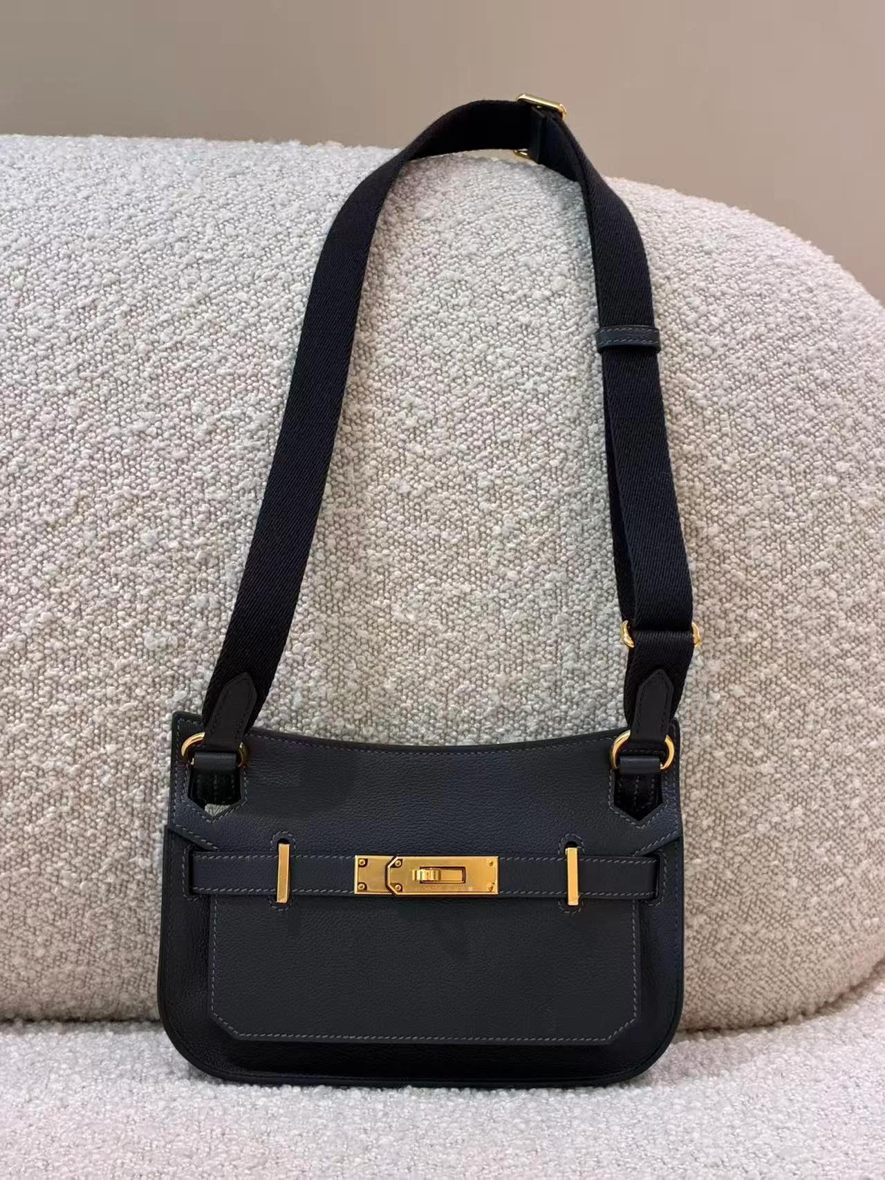 Excellent ( Rank SA ) HERMÈS Jypsiere Mini Caban (3Y) Evercolor Gold hardware K (2025) - 5