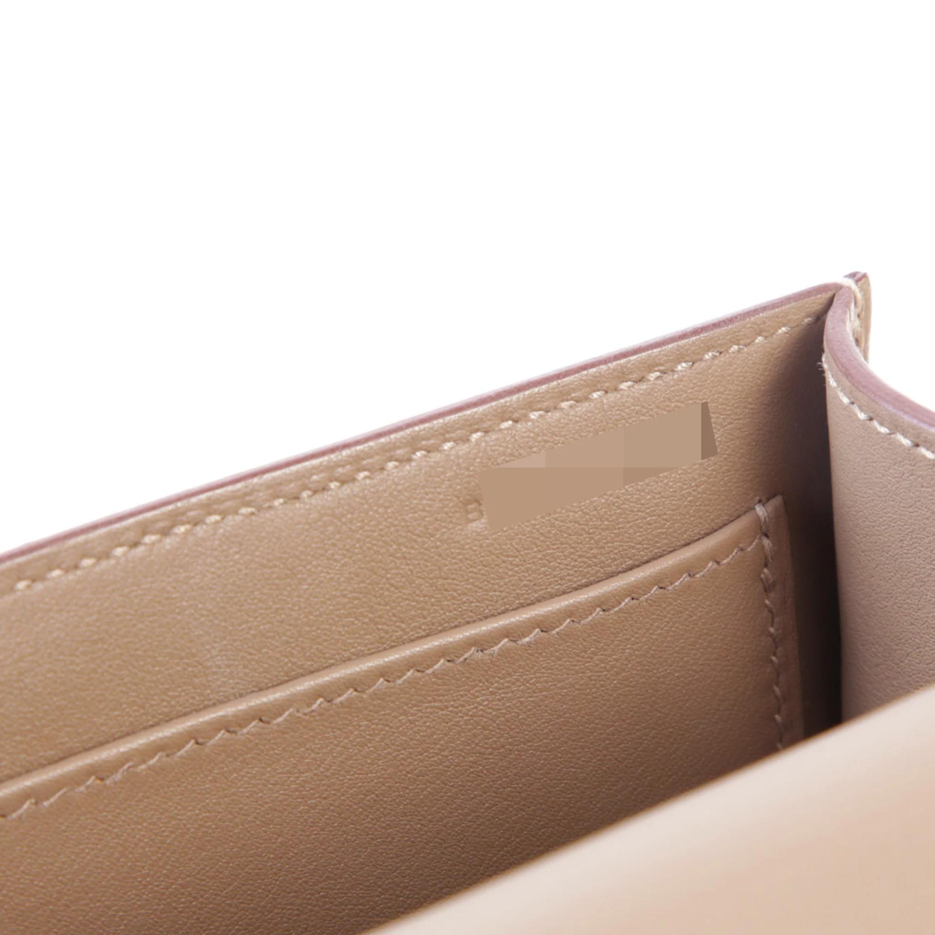 Very Good ( Rank A) HERMÈS Geta Etoupe (18) Chevre Gold hardware B (2023) - 13