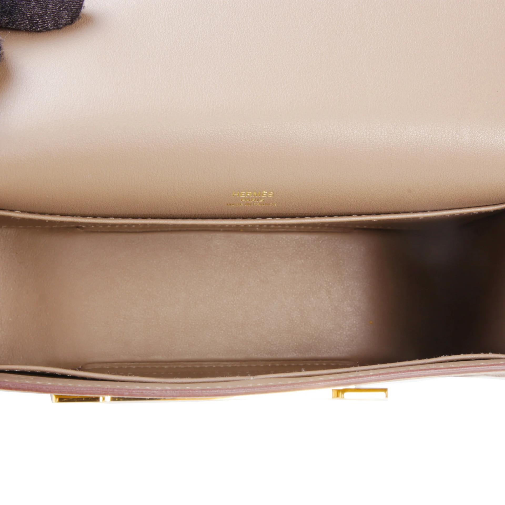 Very Good ( Rank A) HERMÈS Geta Etoupe (18) Chevre Gold hardware B (2023) - 10