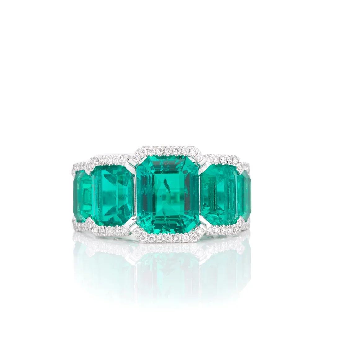 Premium collection Emerald Ark Ring