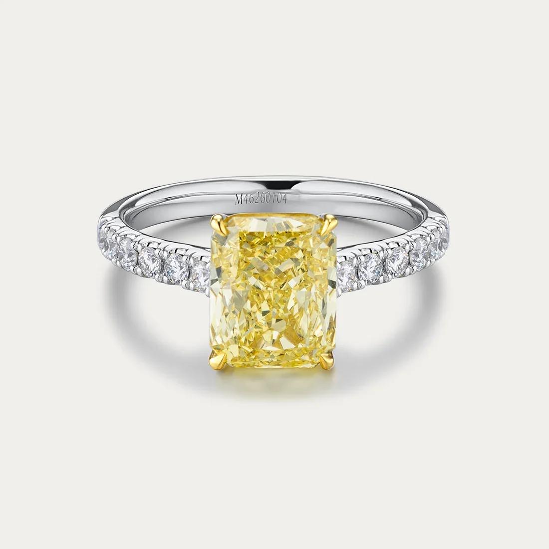 Soi Éternel Radiant-Cut Yellow Diamond Ring