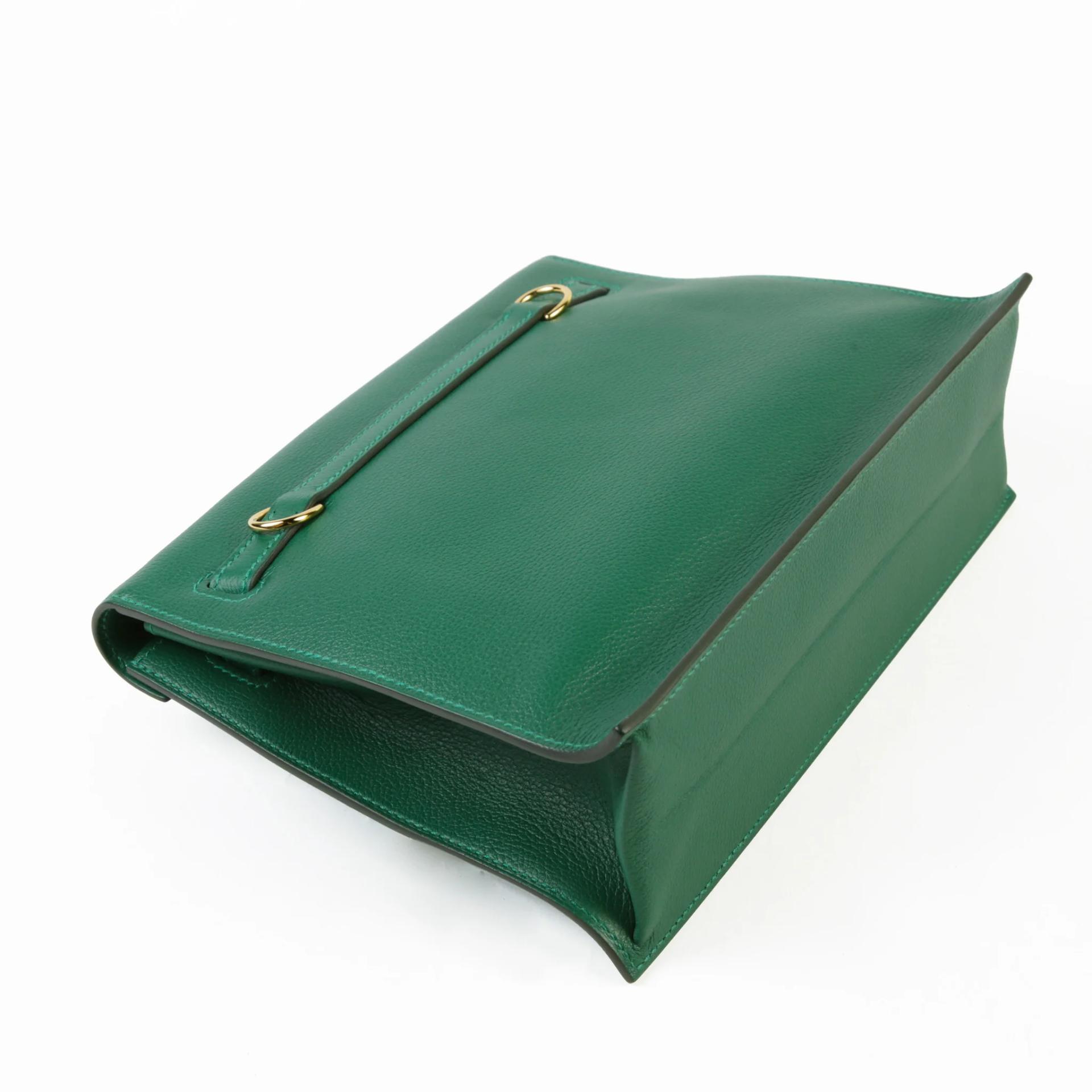 Very Good ( Rank A) HERMÈS Kelly Danse Vert Moyen (65) Evercolor Gold hardware W (2024) - 5