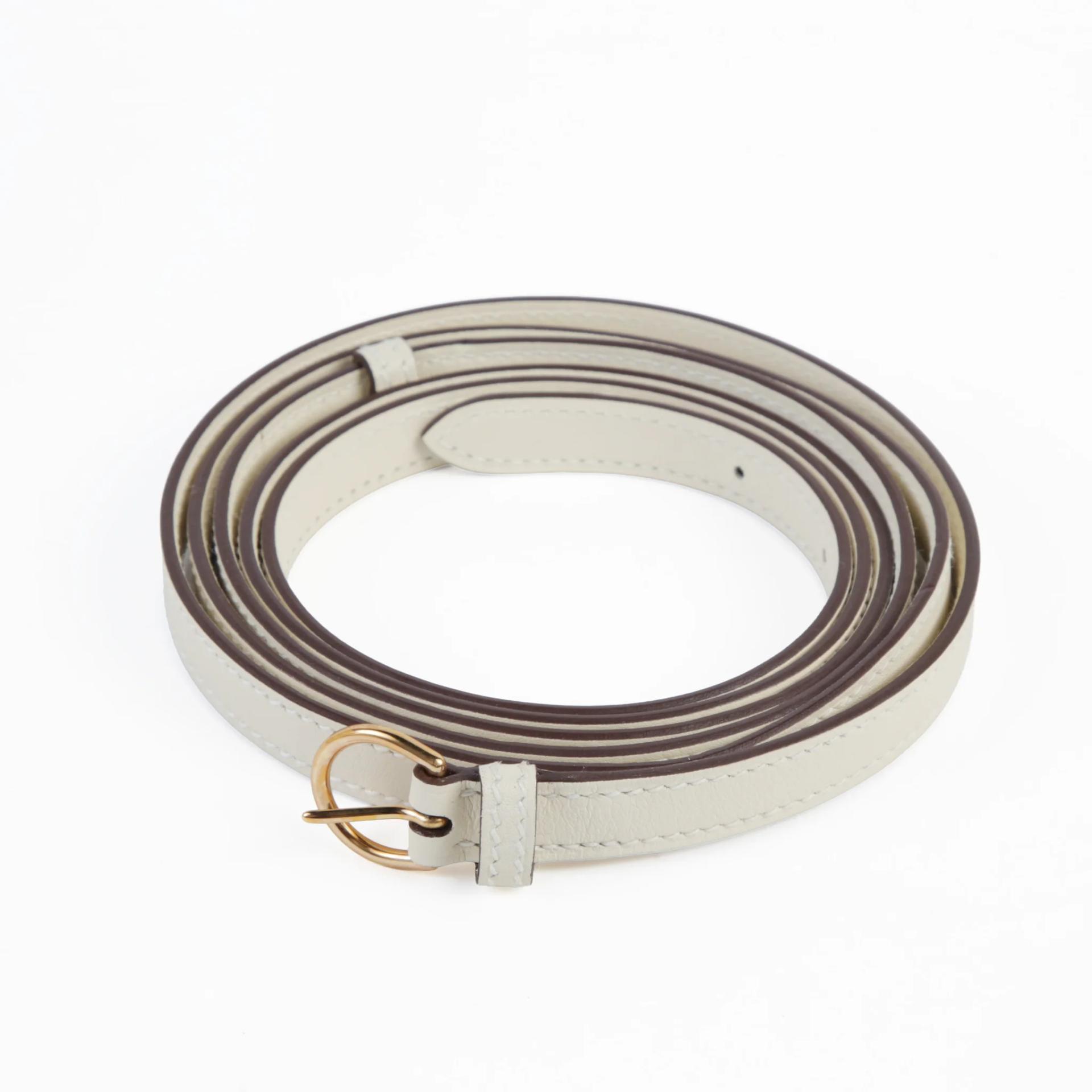 Very Good ( Rank A) HERMÈS Kelly Danse Nata (I2) Gris Perle (80) Swift Gold hardware B (2023) - 13