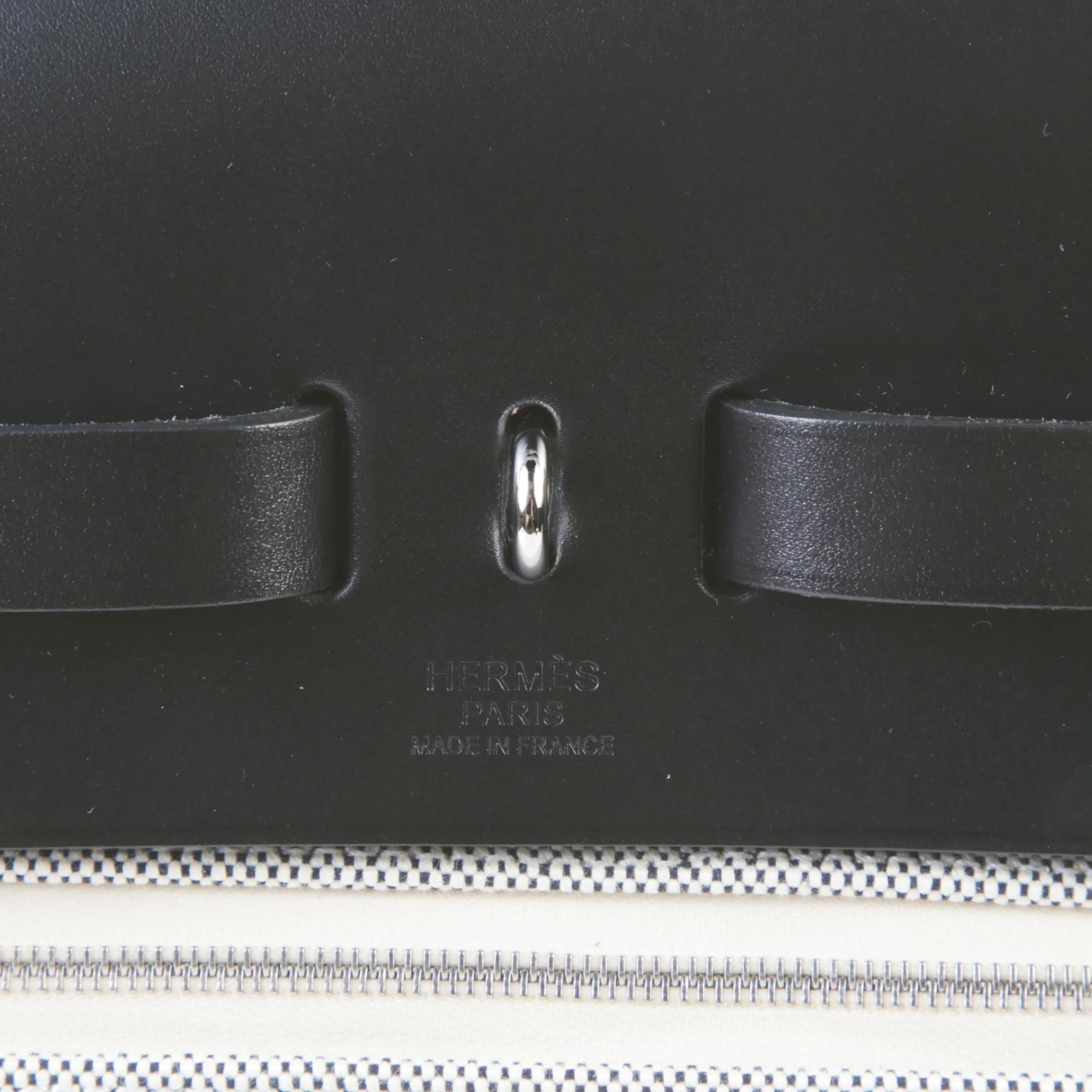 Unused ( Rank NS ) HERMÈS Herbag Zip 39 MM Noir (89) Toile H Viking canvas Vache Hunter Palladium hardware B (2023) - 9