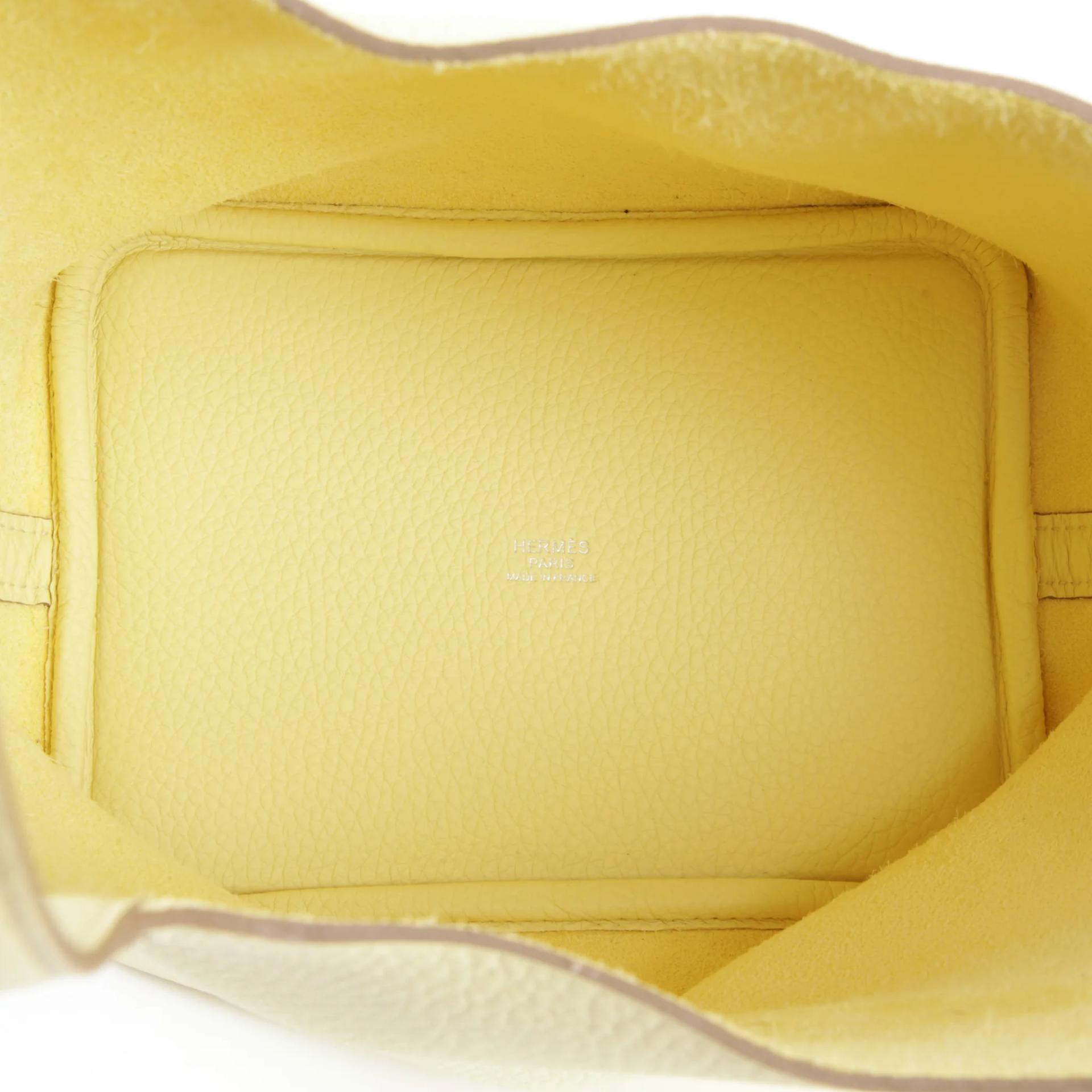 Excellent ( Rank SA ) HERMÈS Picotin Lock PM Jaune milton (i8) Clemence Palladium hardware W (2024) - 10