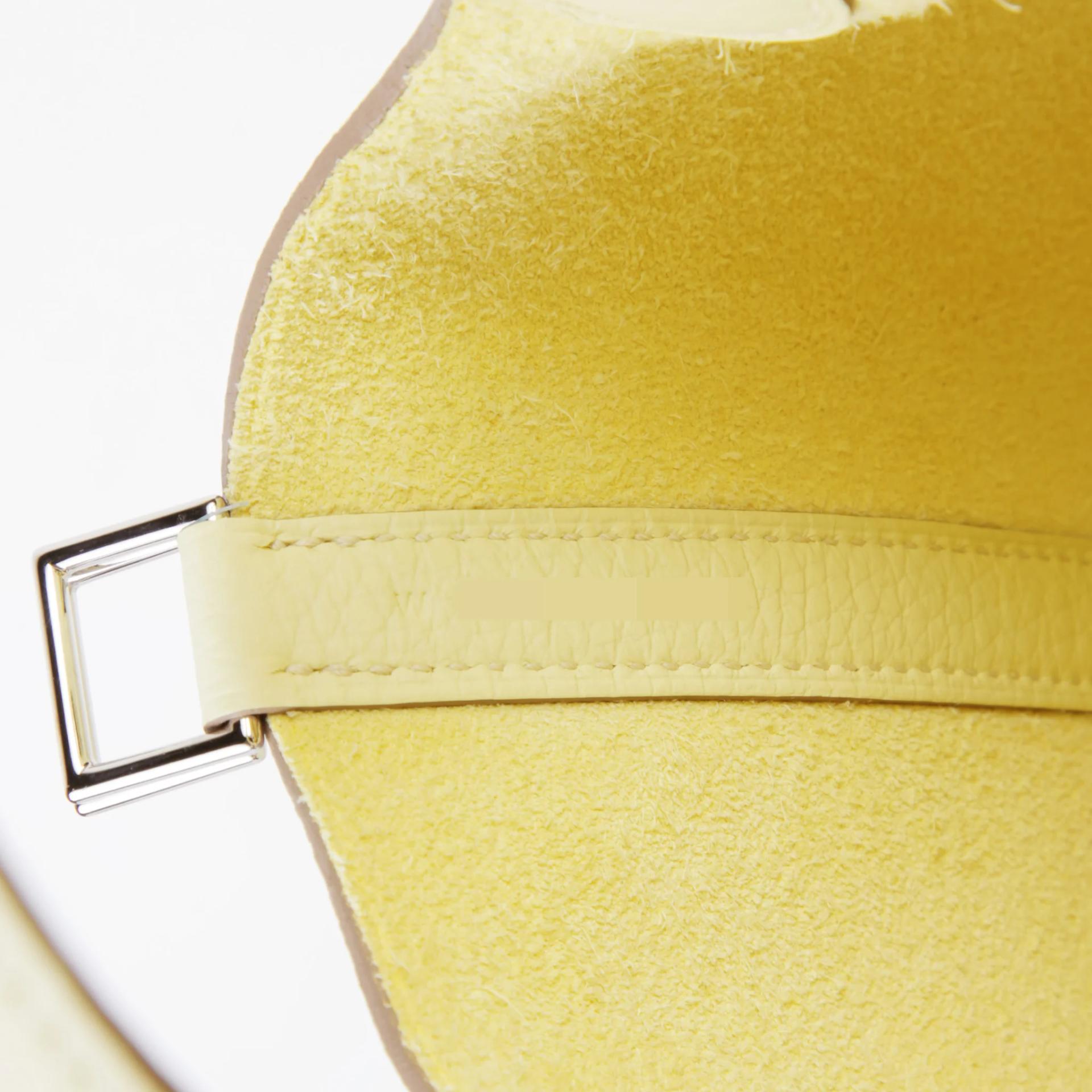 Excellent ( Rank SA ) HERMÈS Picotin Lock PM Jaune milton (i8) Clemence Palladium hardware W (2024) - 11