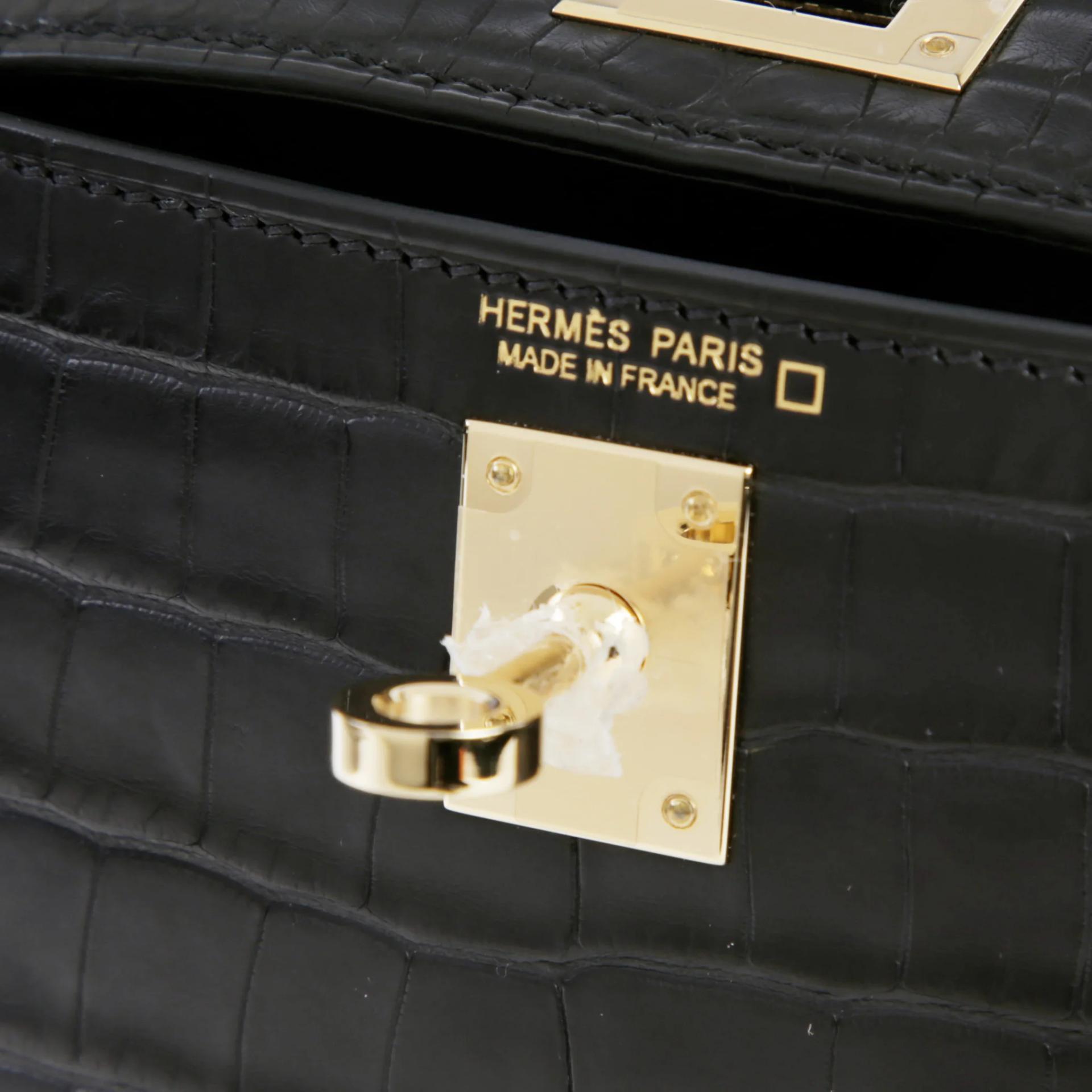 Unused ( Rank NS ) HERMÈS Mini Kelly II Noir (89) Matte Alligator Permabrass hardware G (2026) - 9