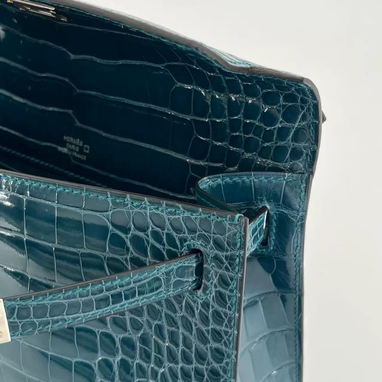 Unused ( Rank NS ) HERMÈS Kelly Pochette Vert Bosphore (W0) Shiny Alligator Palladium hardware Y (2020) - 14