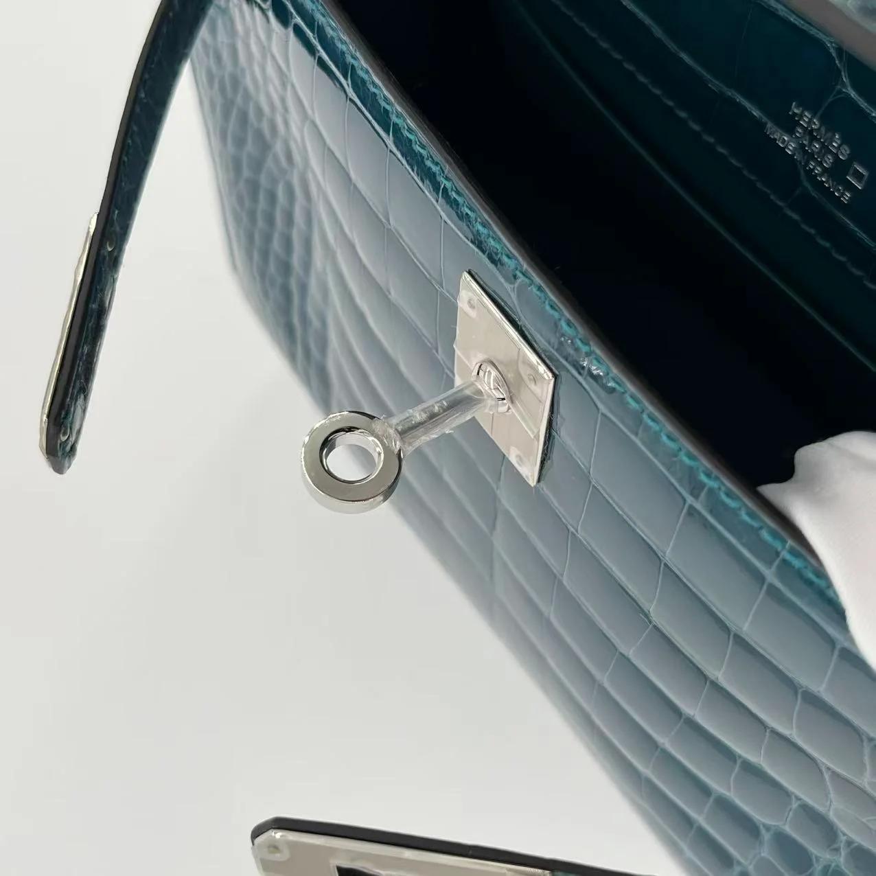Unused ( Rank NS ) HERMÈS Kelly Pochette Vert Bosphore (W0) Shiny Alligator Palladium hardware Y (2020) - 17