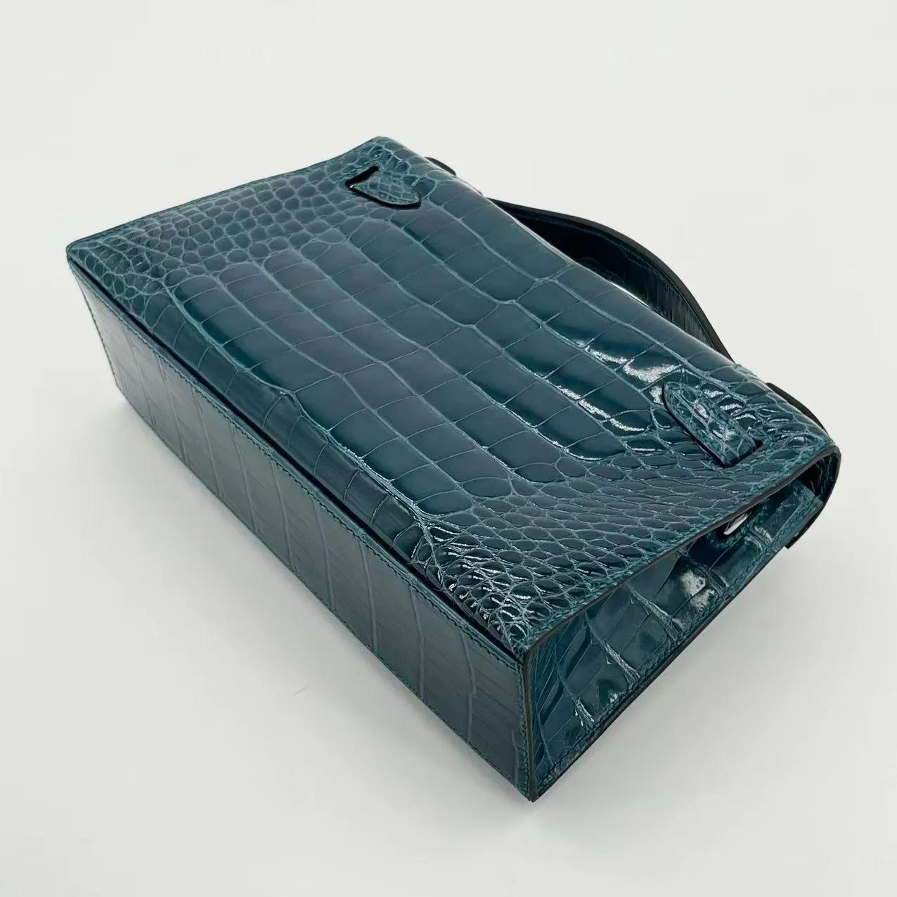 Unused ( Rank NS ) HERMÈS Kelly Pochette Vert Bosphore (W0) Shiny Alligator Palladium hardware Y (2020) - 8