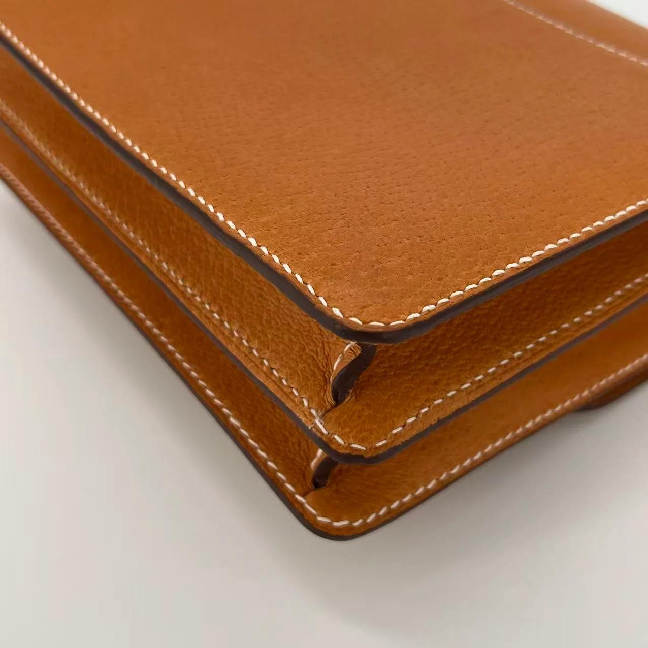 Very Good ( Rank A) HERMÈS Roulis Mini Toffee (1H) Peau Porc Palladium hardware U (2022) - 11