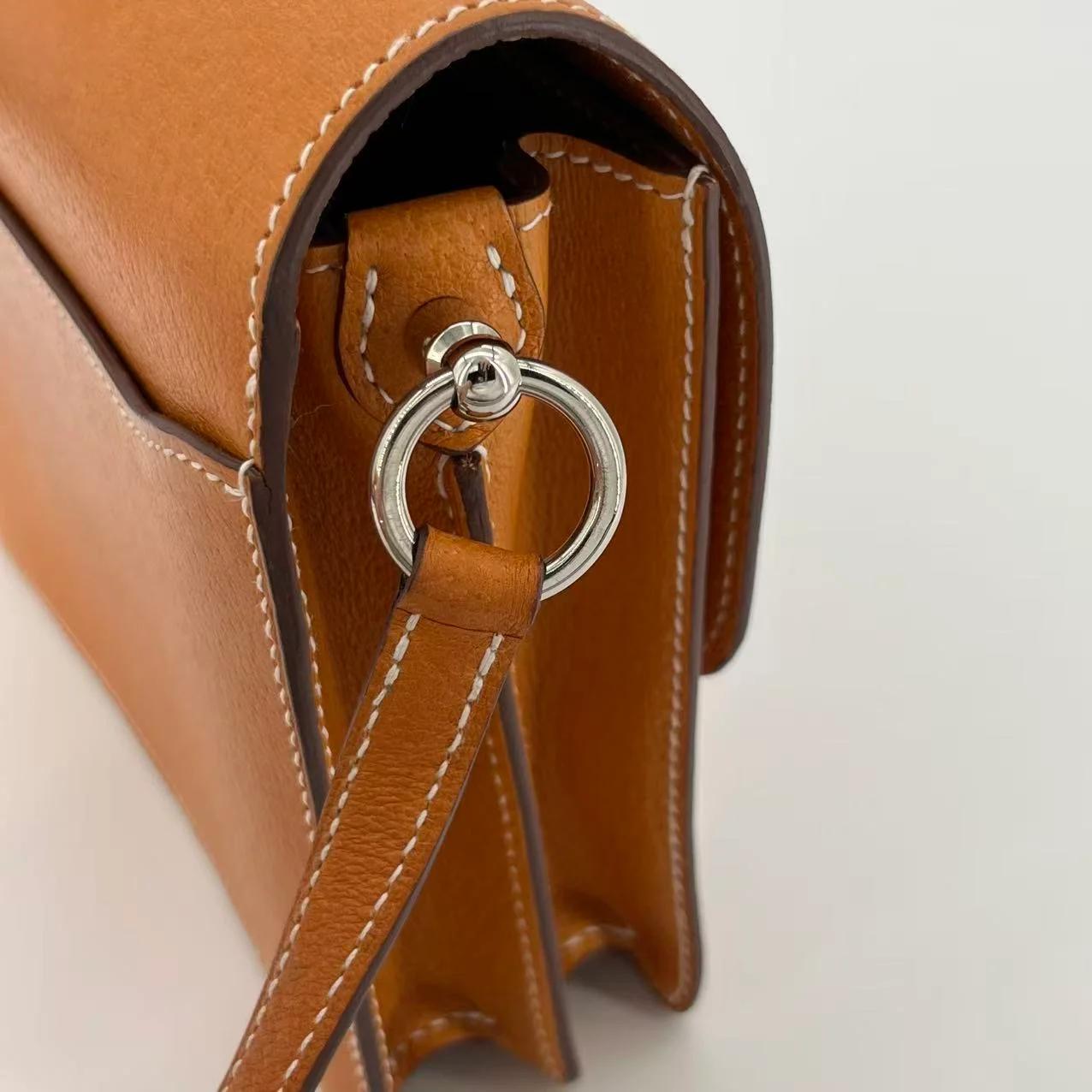 Very Good ( Rank A) HERMÈS Roulis Mini Toffee (1H) Peau Porc Palladium hardware U (2022) - 33