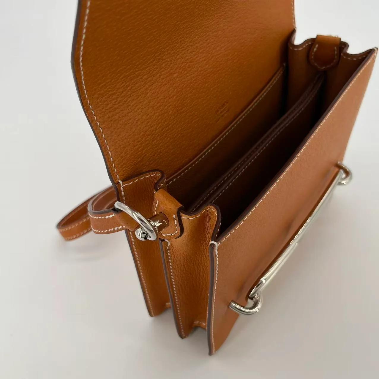 Very Good ( Rank A) HERMÈS Roulis Mini Toffee (1H) Peau Porc Palladium hardware U (2022) - 23