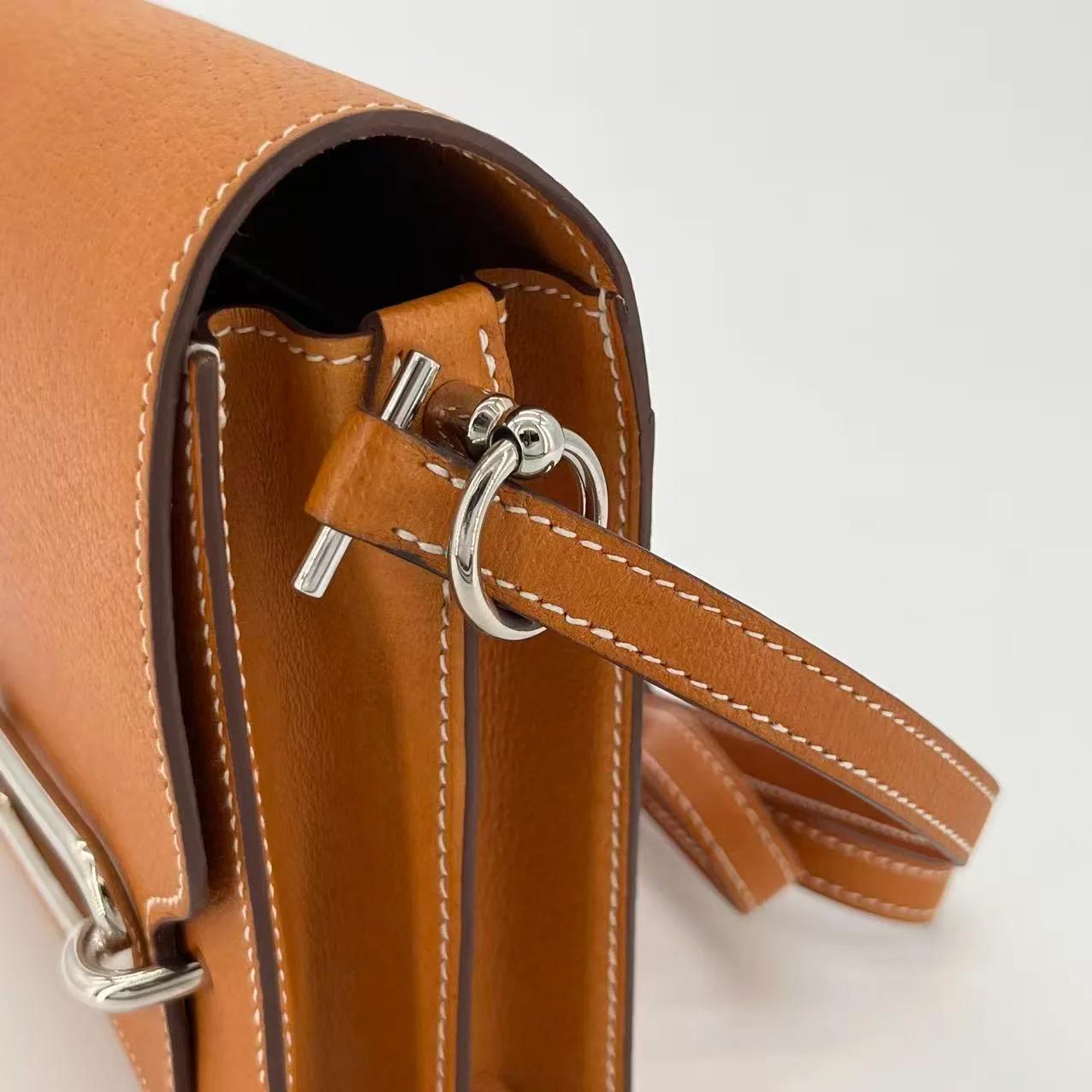 Very Good ( Rank A) HERMÈS Roulis Mini Toffee (1H) Peau Porc Palladium hardware U (2022) - 32