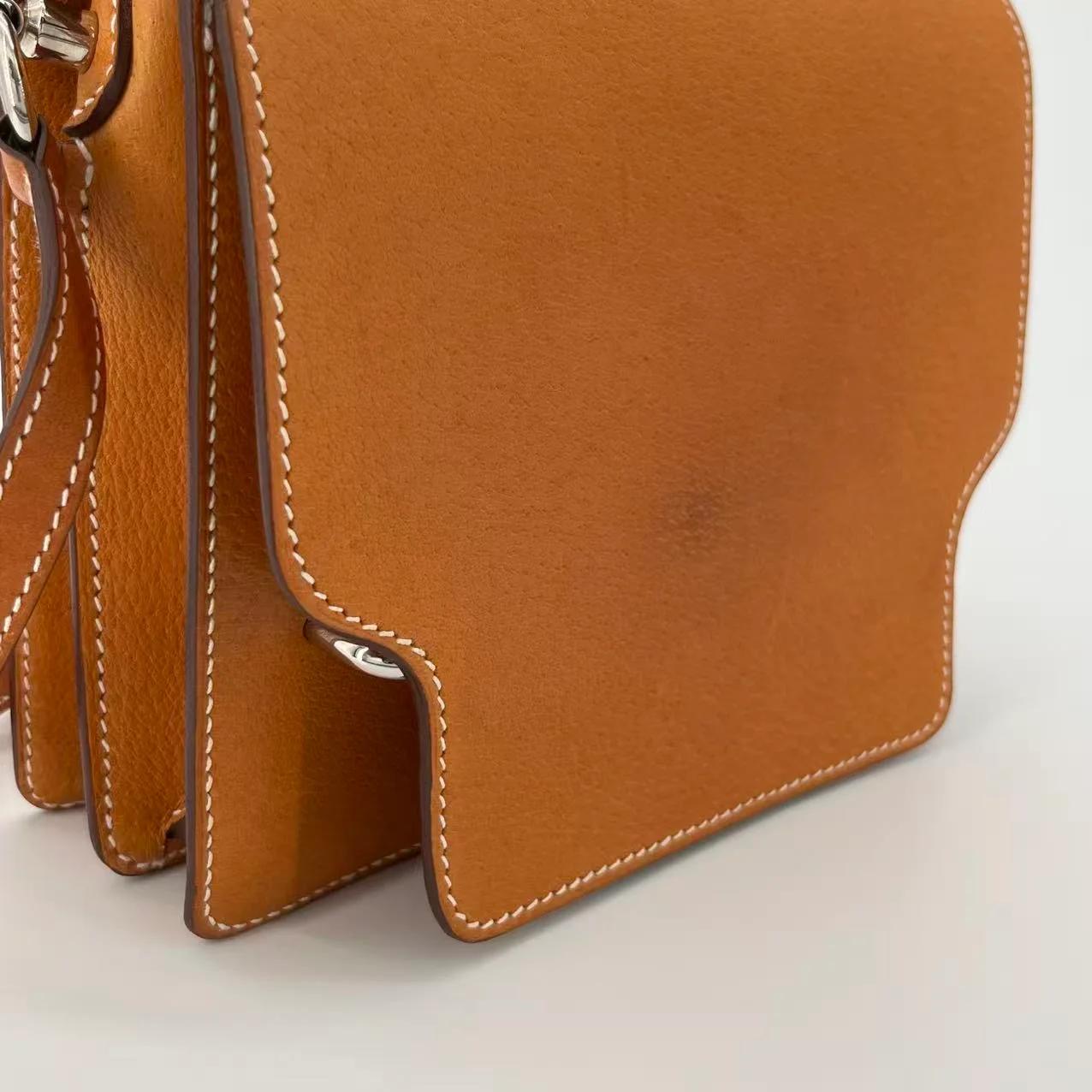 Very Good ( Rank A) HERMÈS Roulis Mini Toffee (1H) Peau Porc Palladium hardware U (2022) - 19