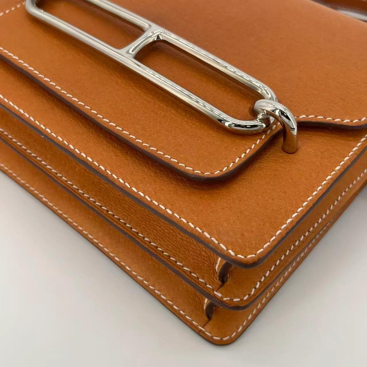 Very Good ( Rank A) HERMÈS Roulis Mini Toffee (1H) Peau Porc Palladium hardware U (2022) - 13