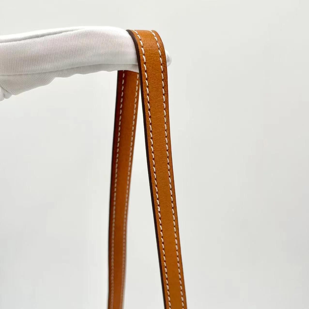 Very Good ( Rank A) HERMÈS Roulis Mini Toffee (1H) Peau Porc Palladium hardware U (2022) - 4