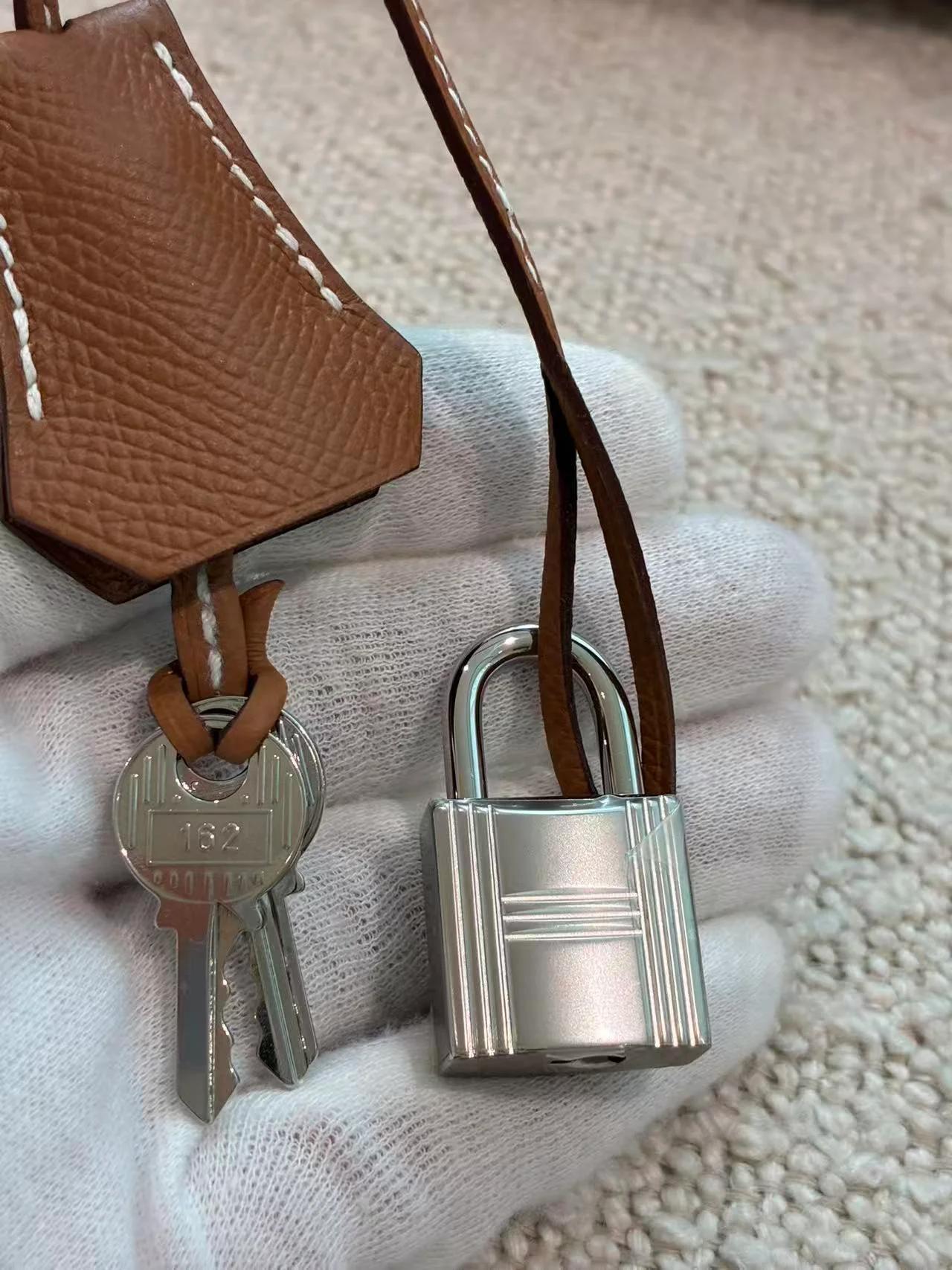 ランク N 新品 HERMÈS エルメス ケリー25 セリエ ゴールド (37) エプソン シルバー金具 G刻印 (2026) - 30