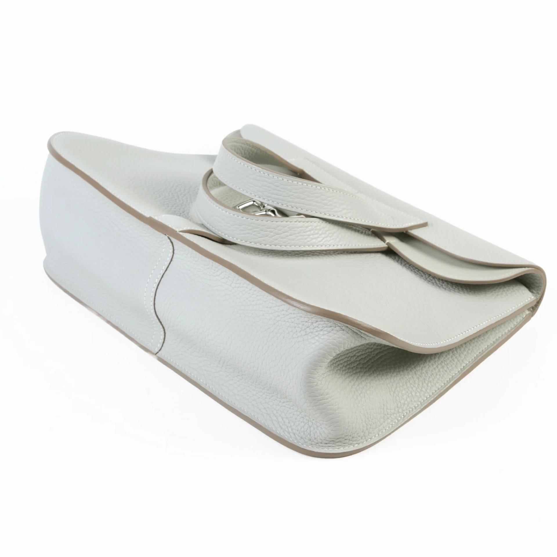 Unused ( Rank NS ) HERMÈS Halzan 31 Gris Perle (80) Clemence Palladium hardware C (2018) - 4