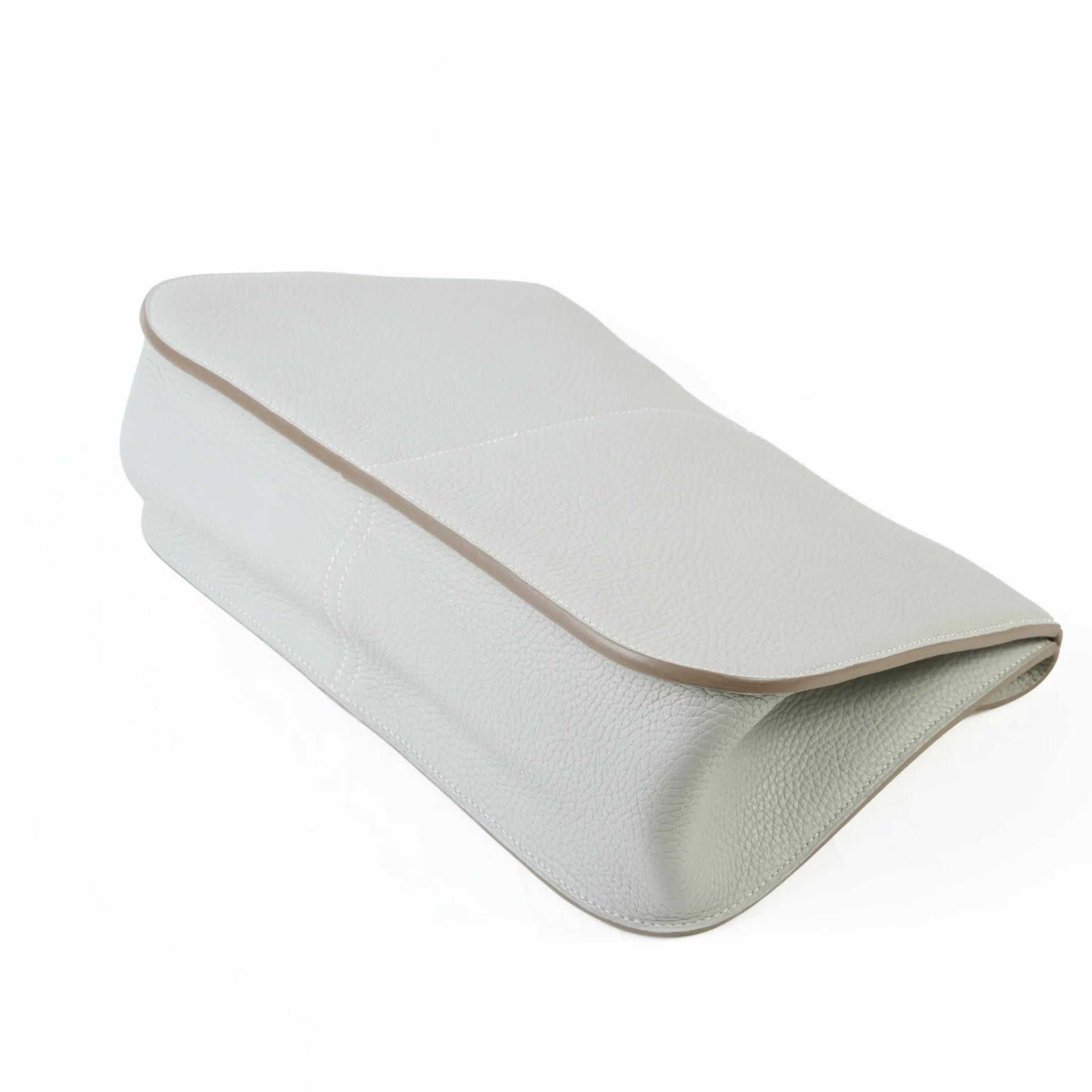 Unused ( Rank NS ) HERMÈS Halzan 31 Gris Perle (80) Clemence Palladium hardware C (2018) - 6