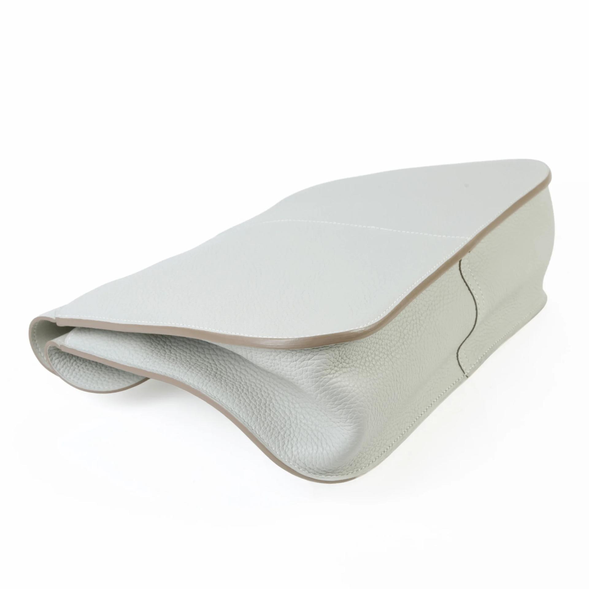 Unused ( Rank NS ) HERMÈS Halzan 31 Gris Perle (80) Clemence Palladium hardware C (2018) - 5