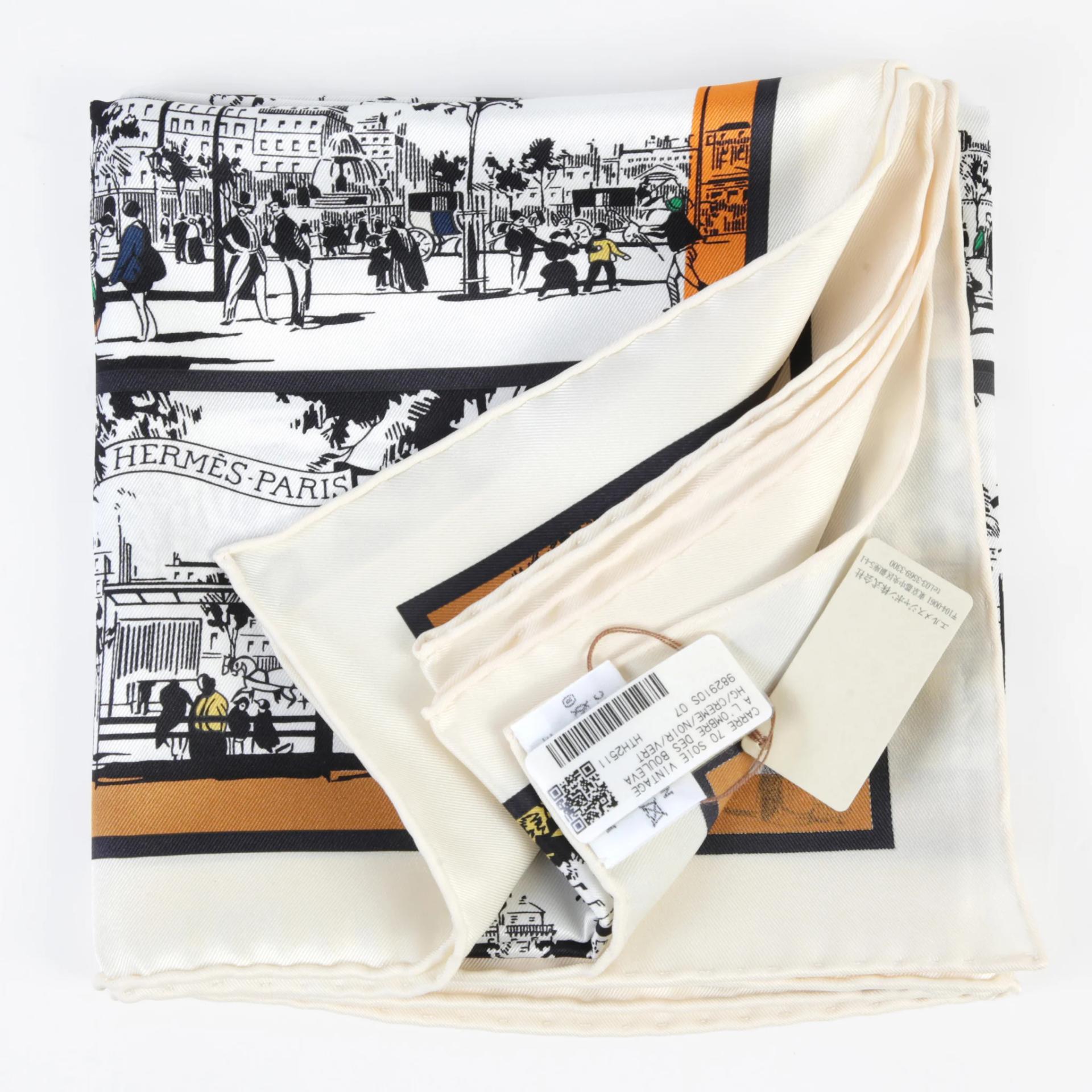 Unused ( Rank NS ) HERMÈS Carre 70 scarf À l'ombre des Boulevards White Silk - 4