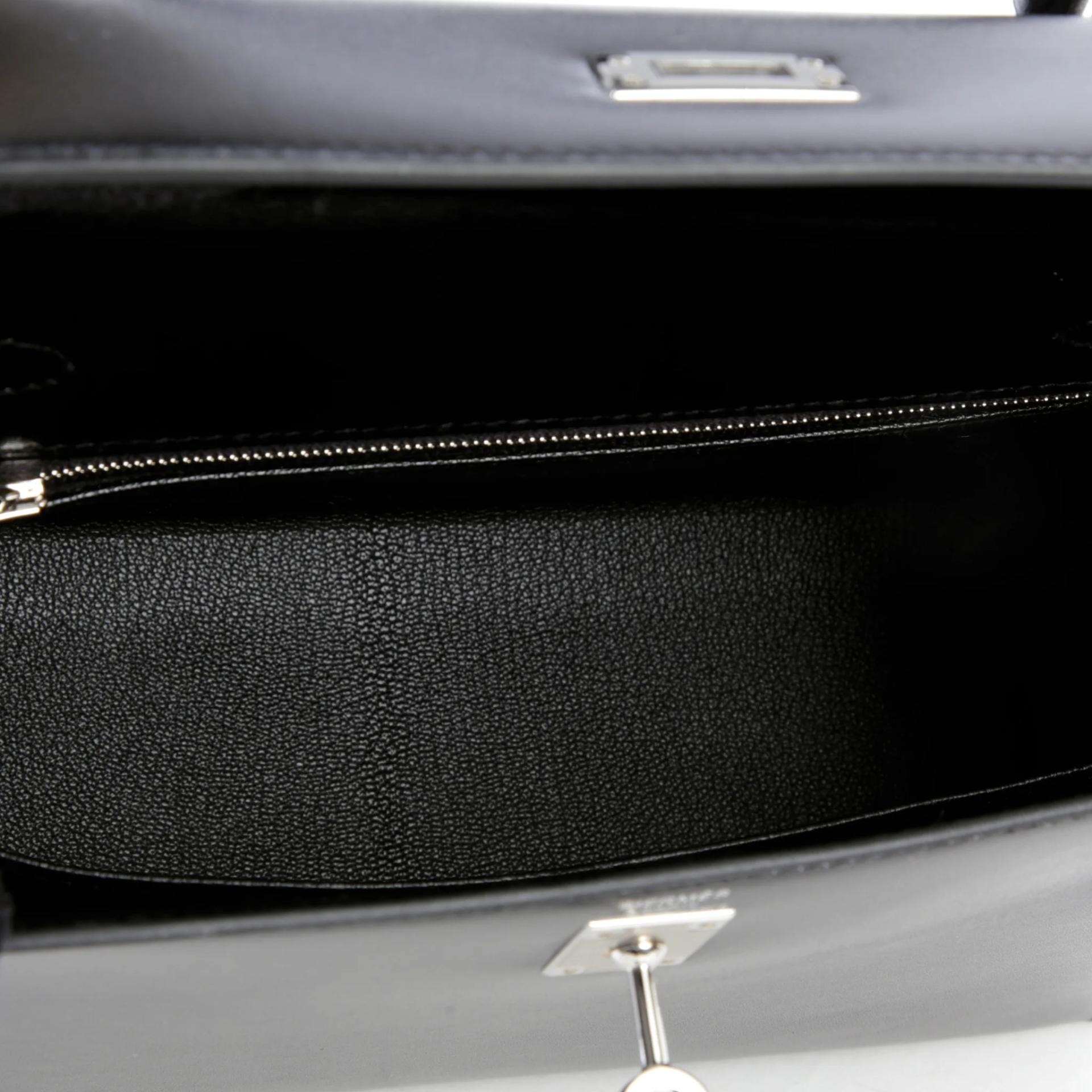 未使用保存品 HERMÈS 愛馬仕 Kelly 25 外縫 89 黑色 Noir (Black) Box牛皮 銀扣 W刻 2024年 - 10