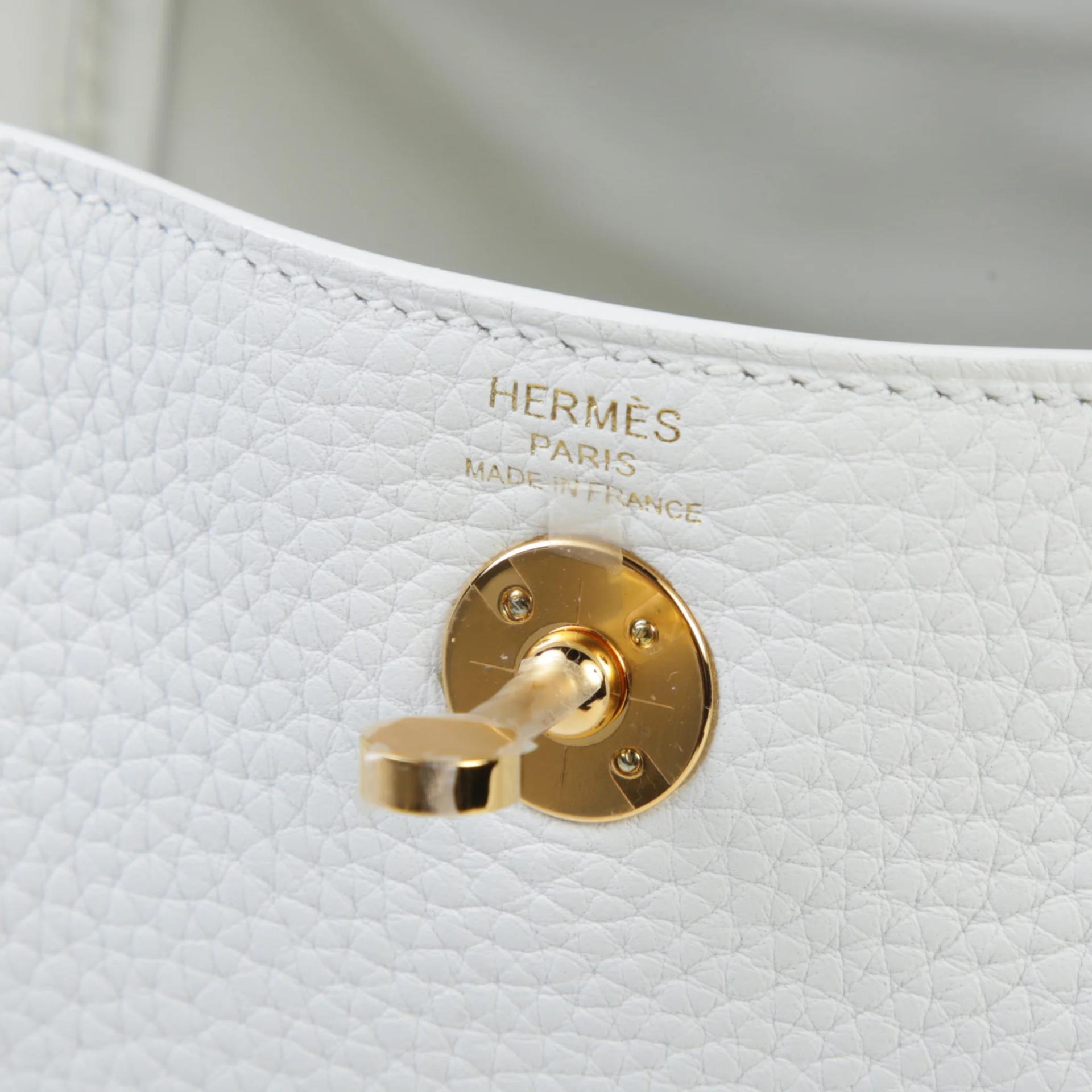 Unused ( Rank NS ) HERMÈS Mini Lindy II New White (0U) Clemence Gold hardware W (2024) - 9