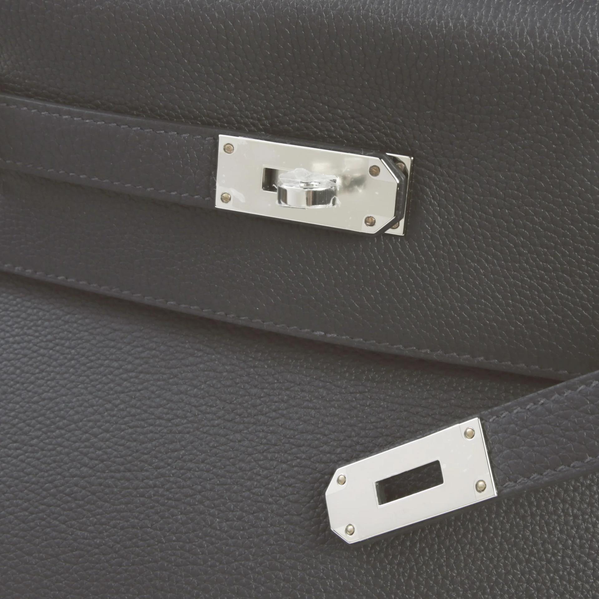 Unused ( Rank NS ) HERMÈS Kelly 42 Maxi Bleu Indigo (76) Togo Palladium hardware G (2026) - 8