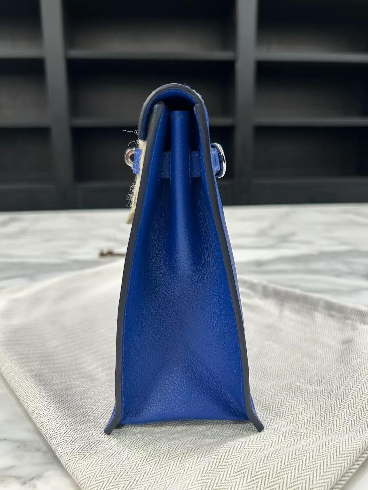Excellent ( Rank SA ) HERMÈS Kelly Danse Bleu Royal (O8) Evercolor Palladium hardware U (2022) - 7